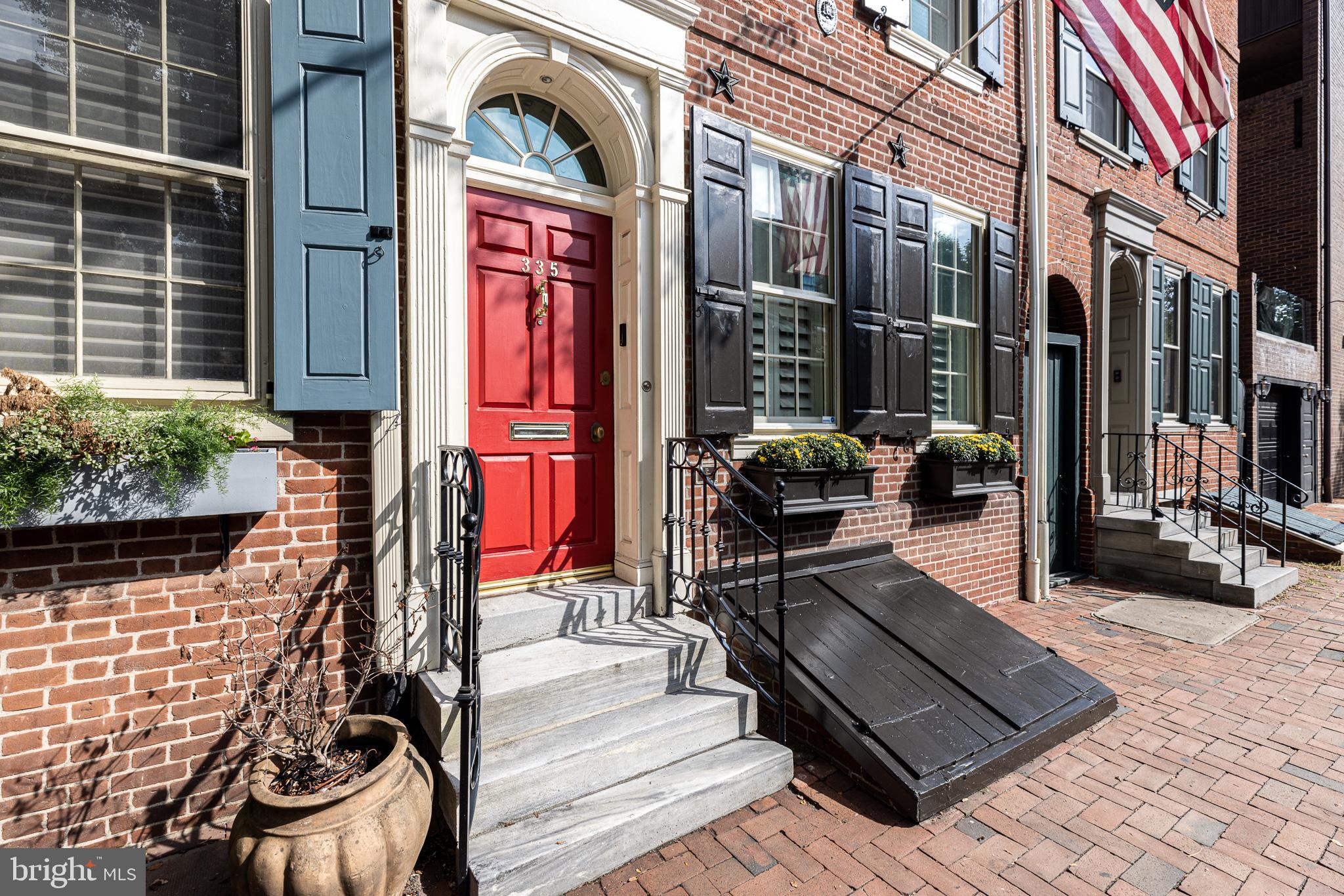 SOCIETY HILL - Residential