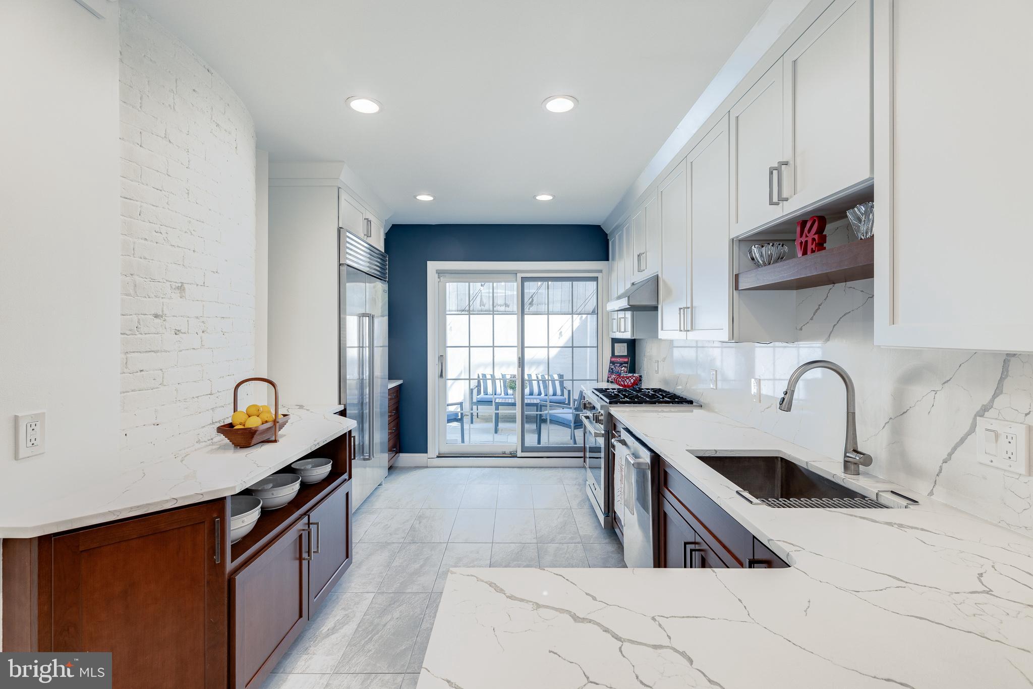 SOCIETY HILL - Residential