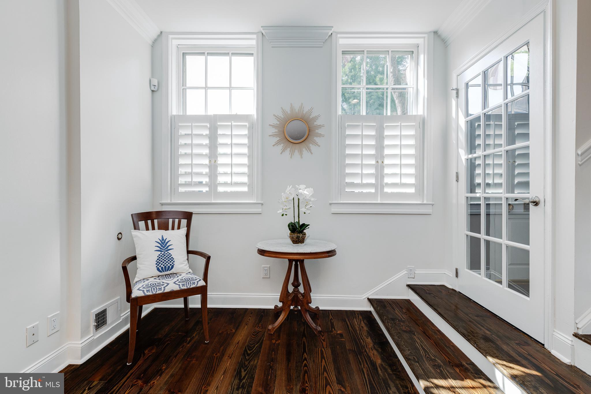 SOCIETY HILL - Residential