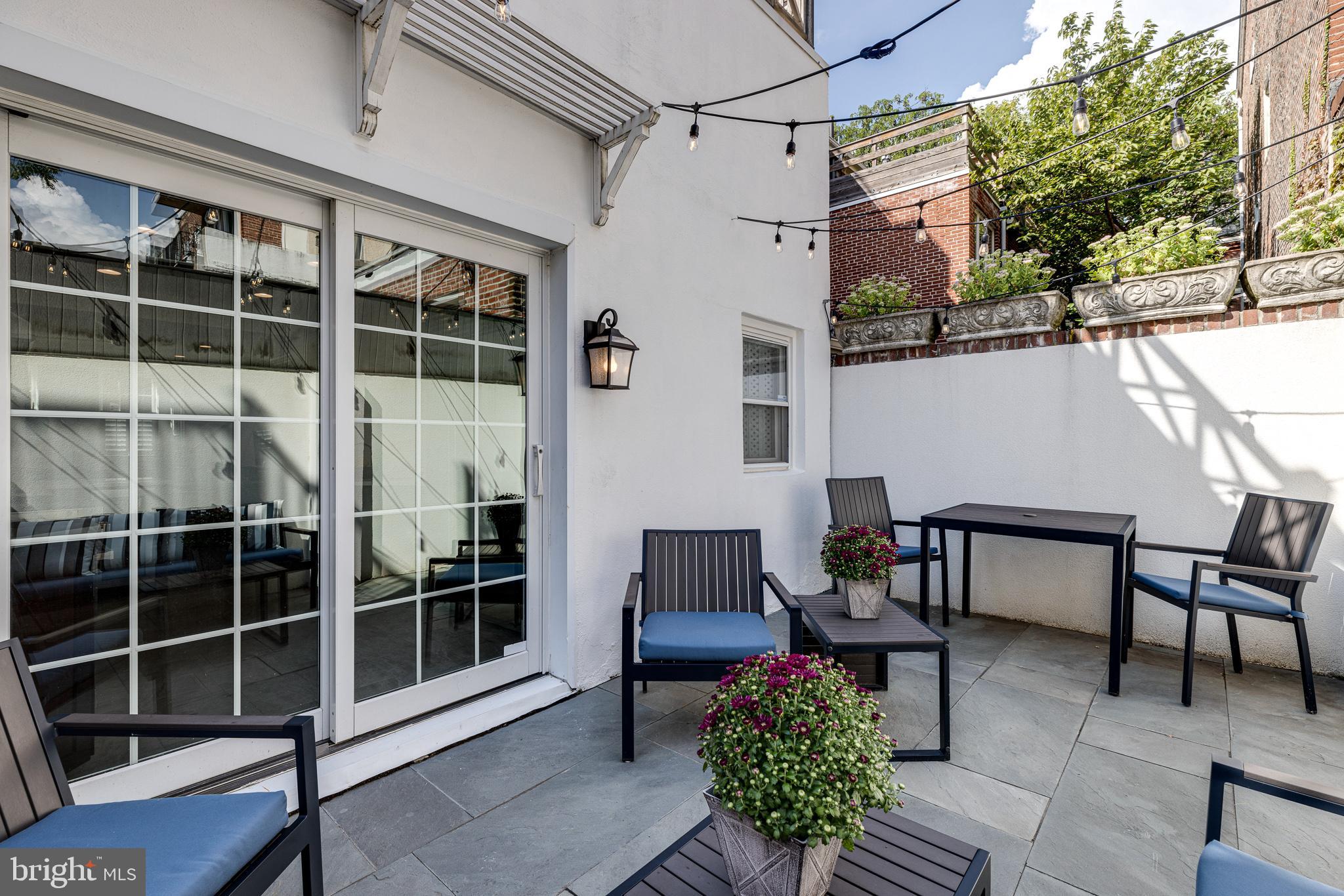 SOCIETY HILL - Residential