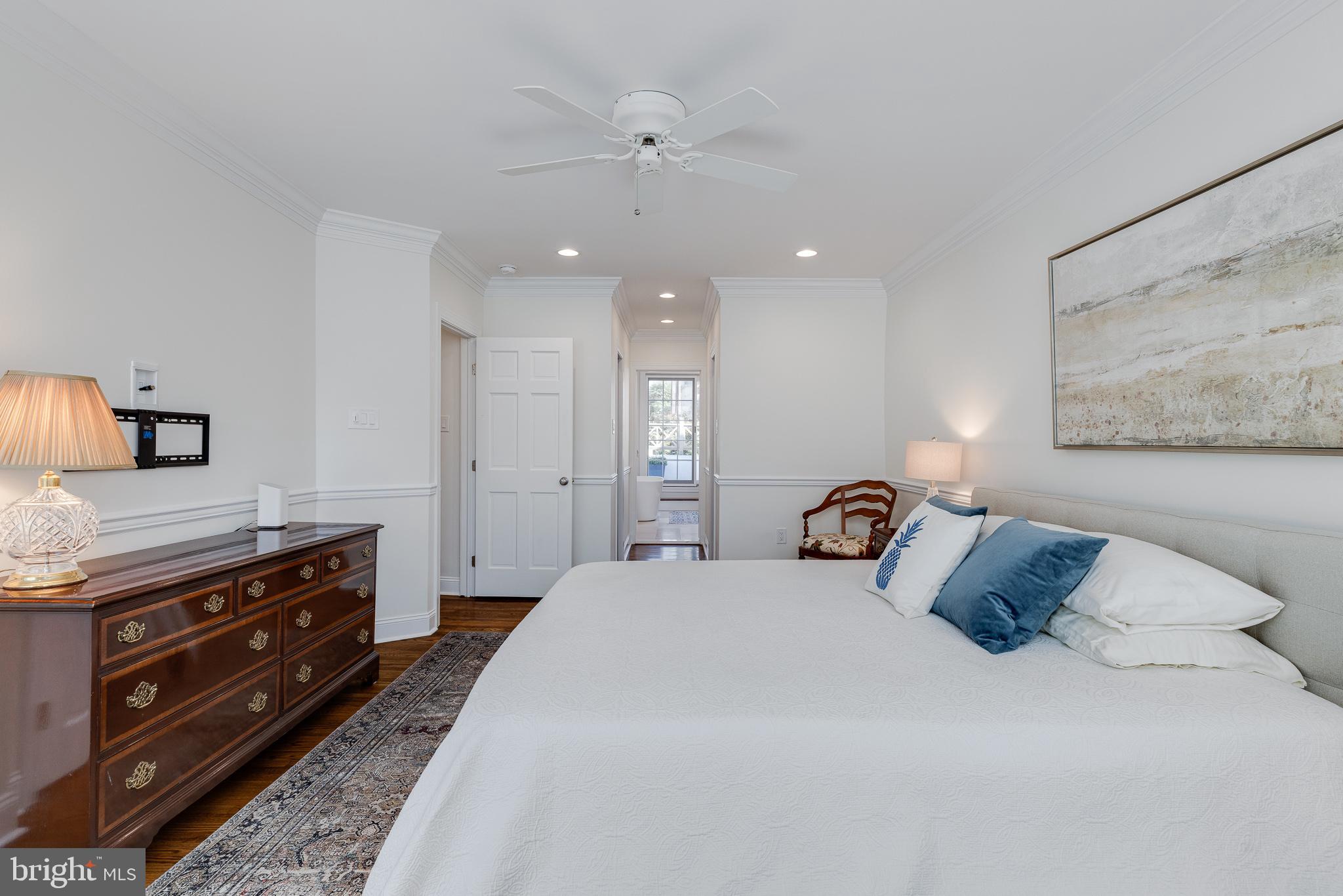 SOCIETY HILL - Residential