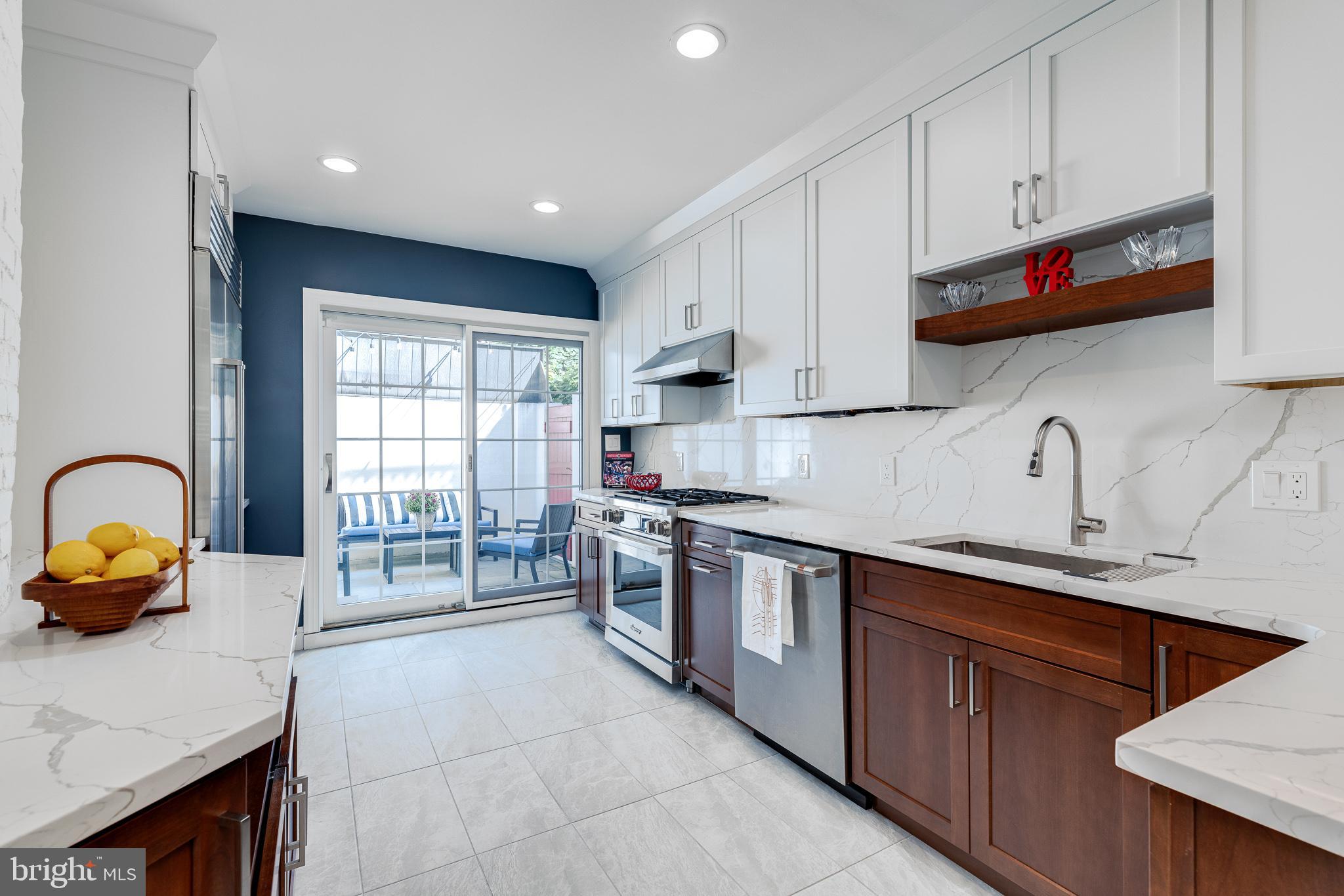 SOCIETY HILL - Residential