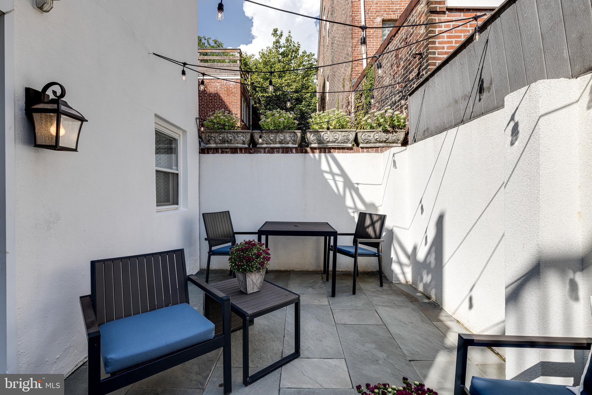 SOCIETY HILL - Residential