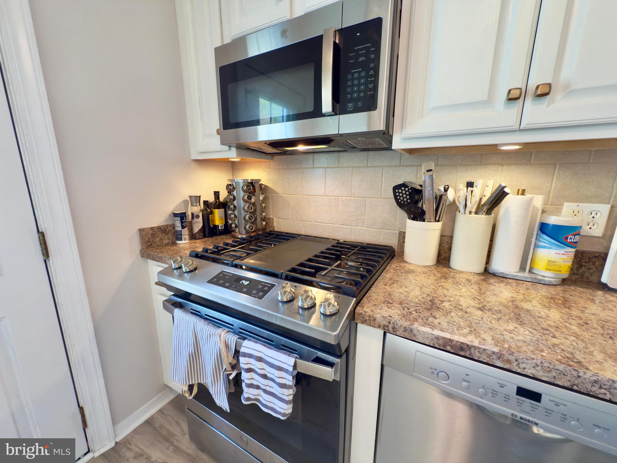 VALLEYWOOD - Residential