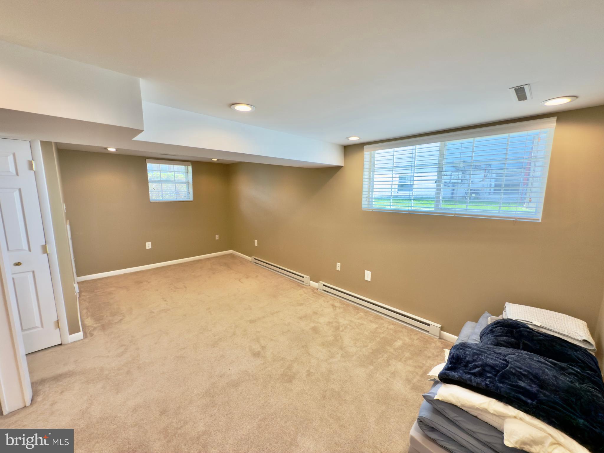 VALLEYWOOD - Residential