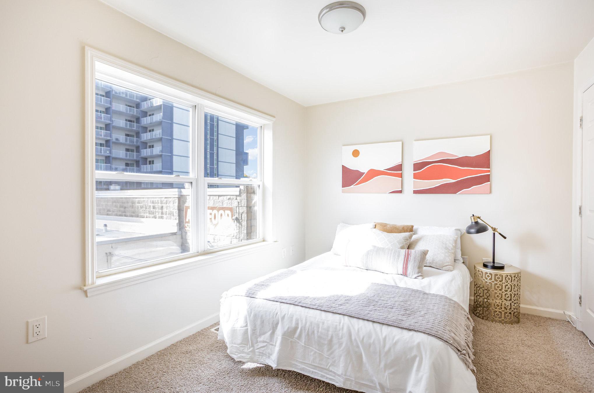 VILLAGES OF HOMELAND - Residential Lease