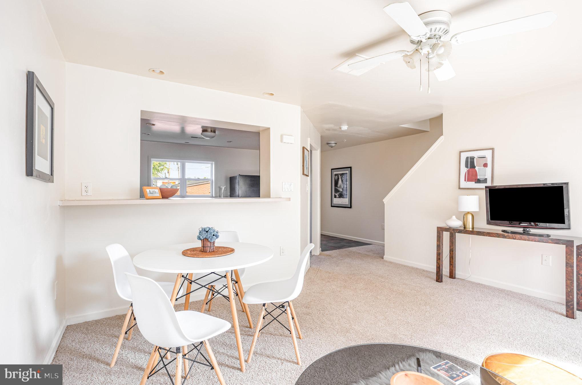 VILLAGES OF HOMELAND - Residential Lease