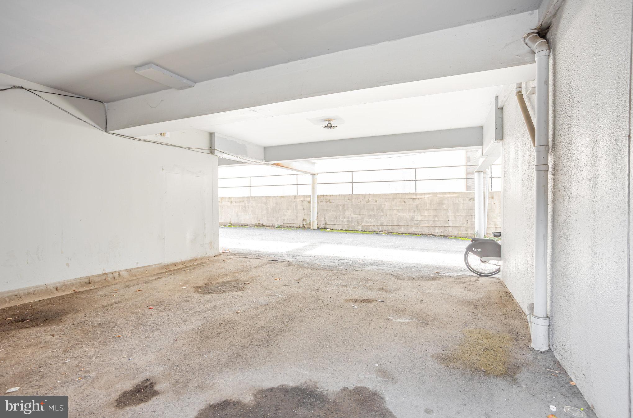 VILLAGES OF HOMELAND - Residential Lease