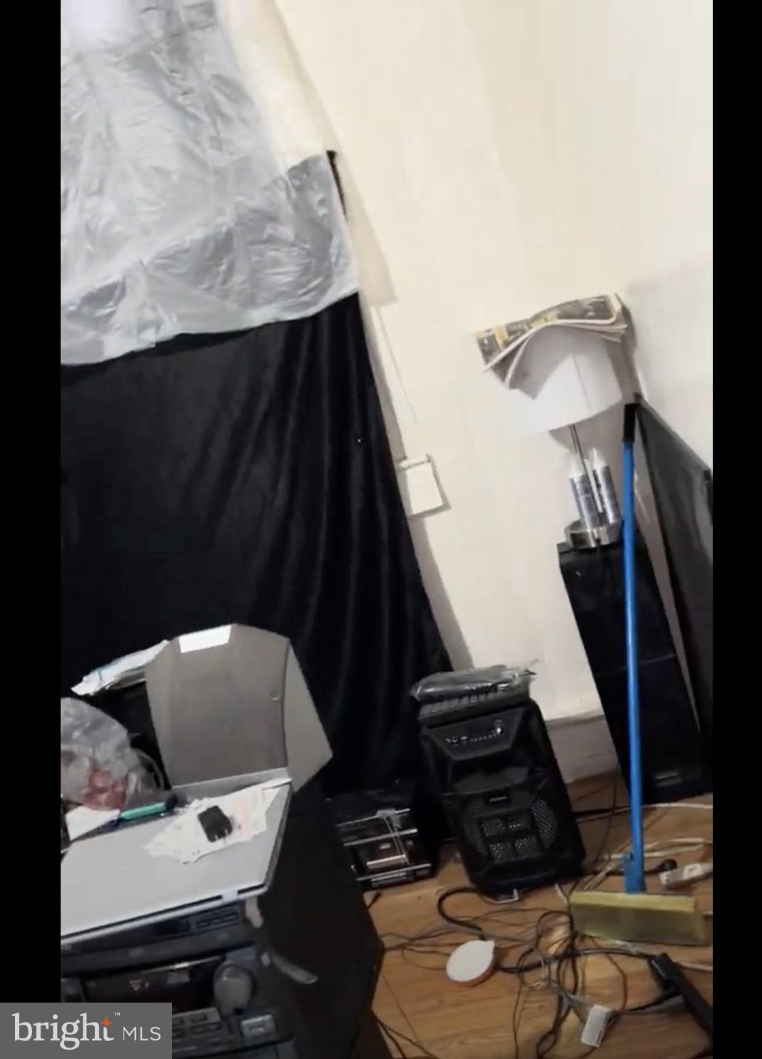 PHILADELPHIA (SOUTHWEST) - Residential