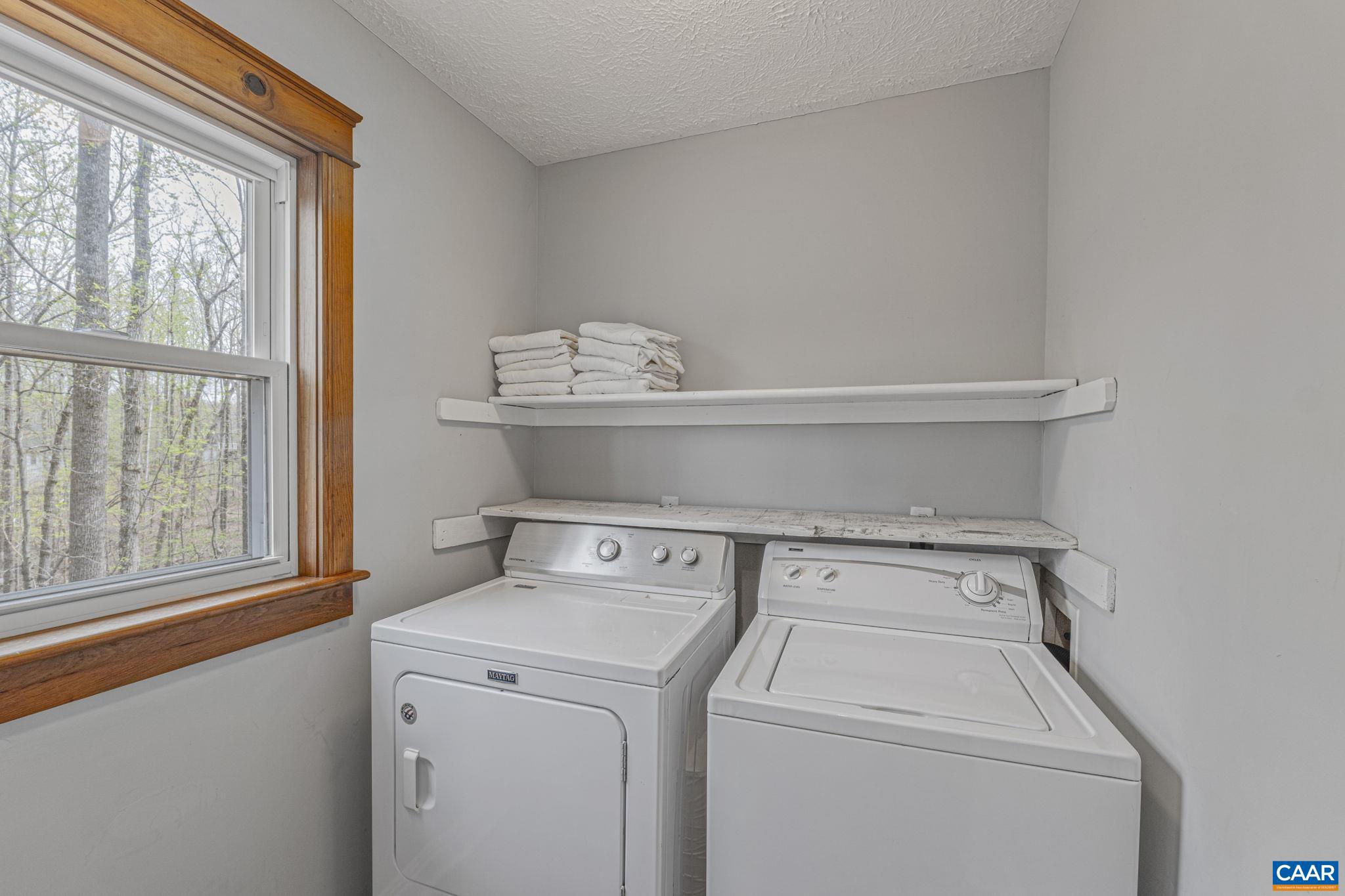 LAKE MONTICELLO - Residential