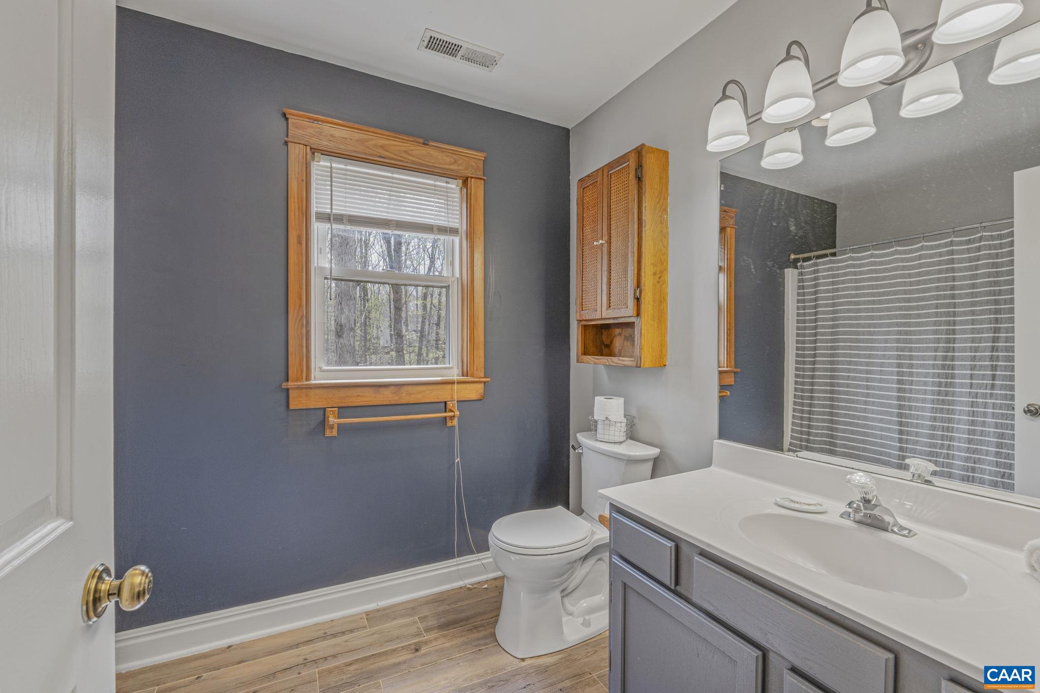 LAKE MONTICELLO - Residential