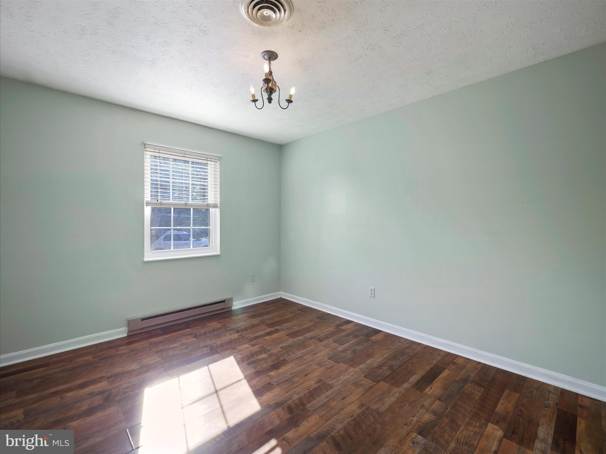 PIKEVIEW ACRES WEST - Residential