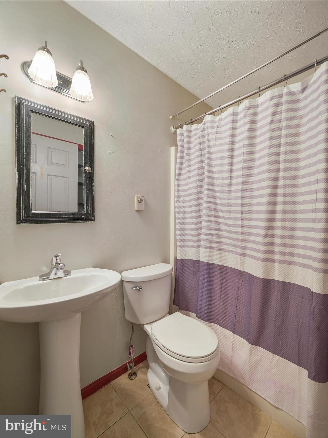 PIKEVIEW ACRES WEST - Residential