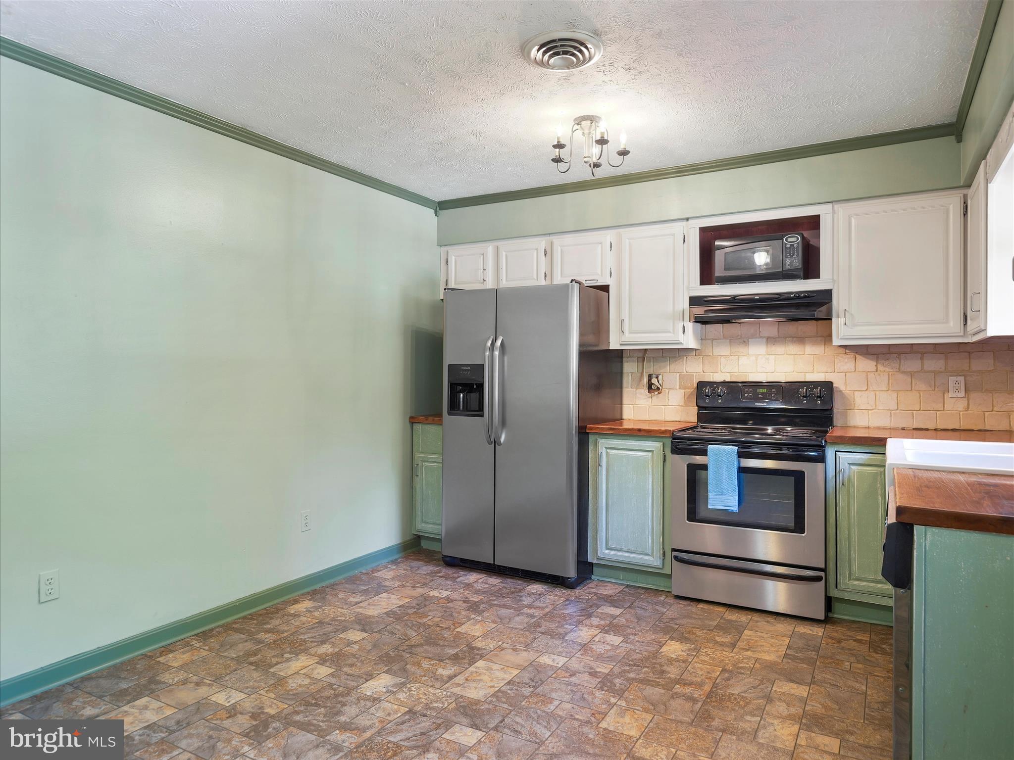 PIKEVIEW ACRES WEST - Residential