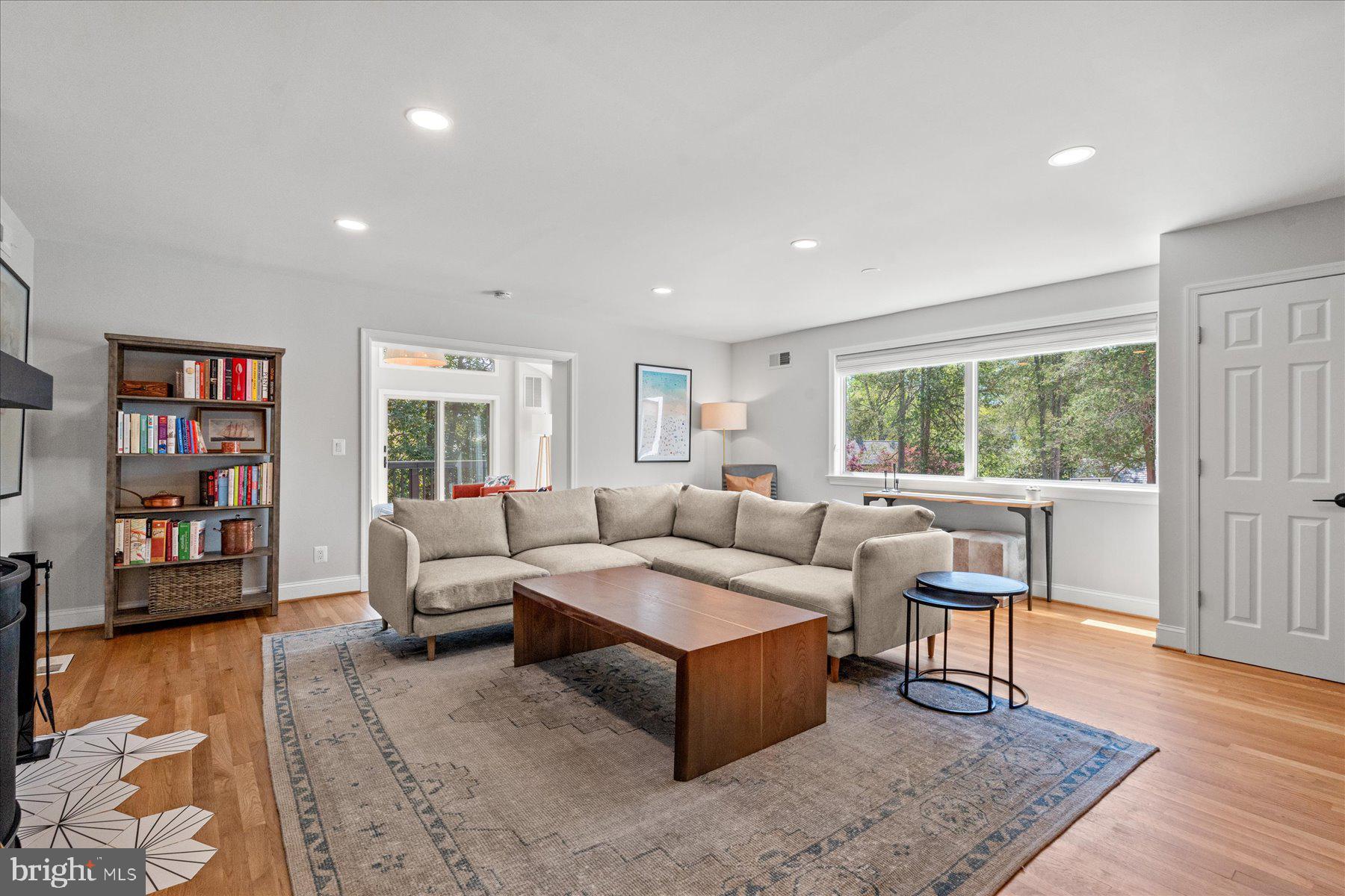 SUMNER - Residential