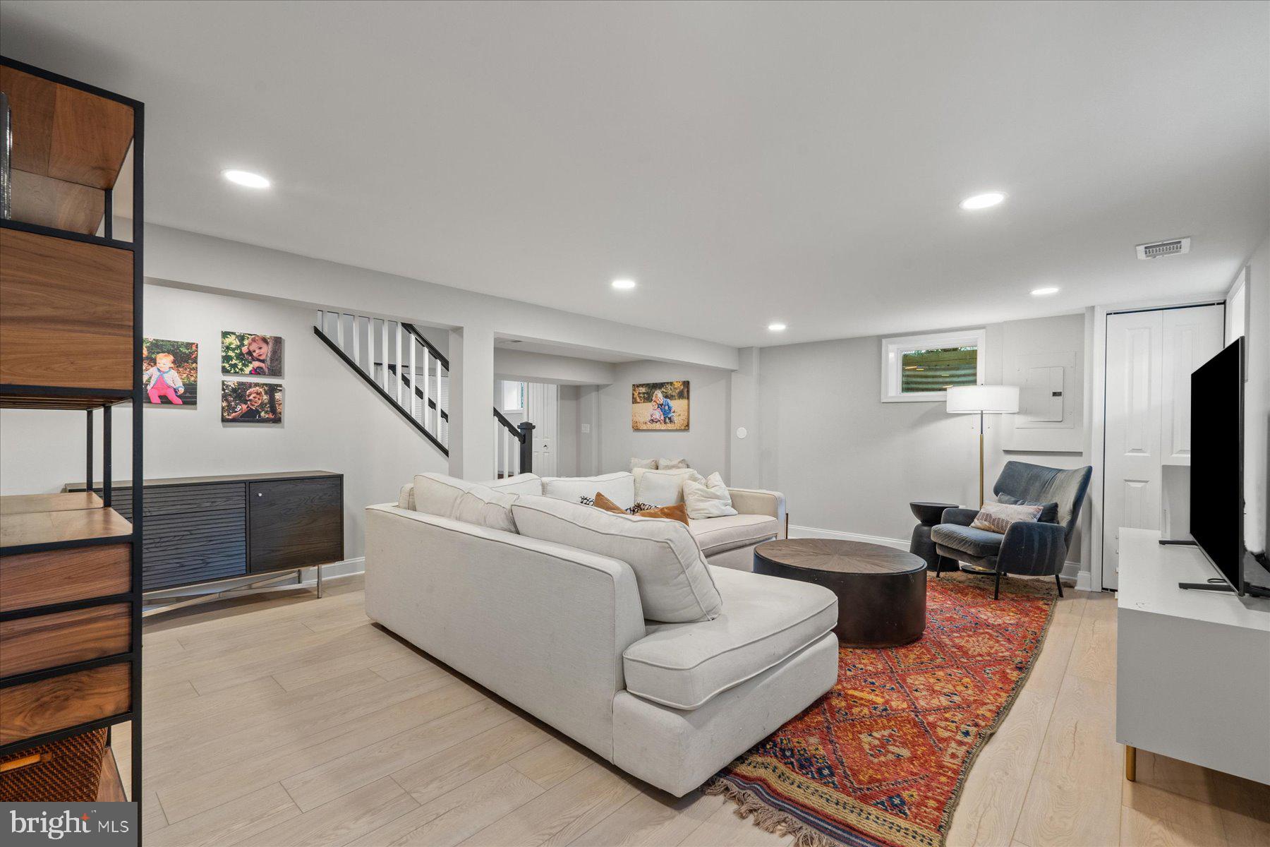 SUMNER - Residential