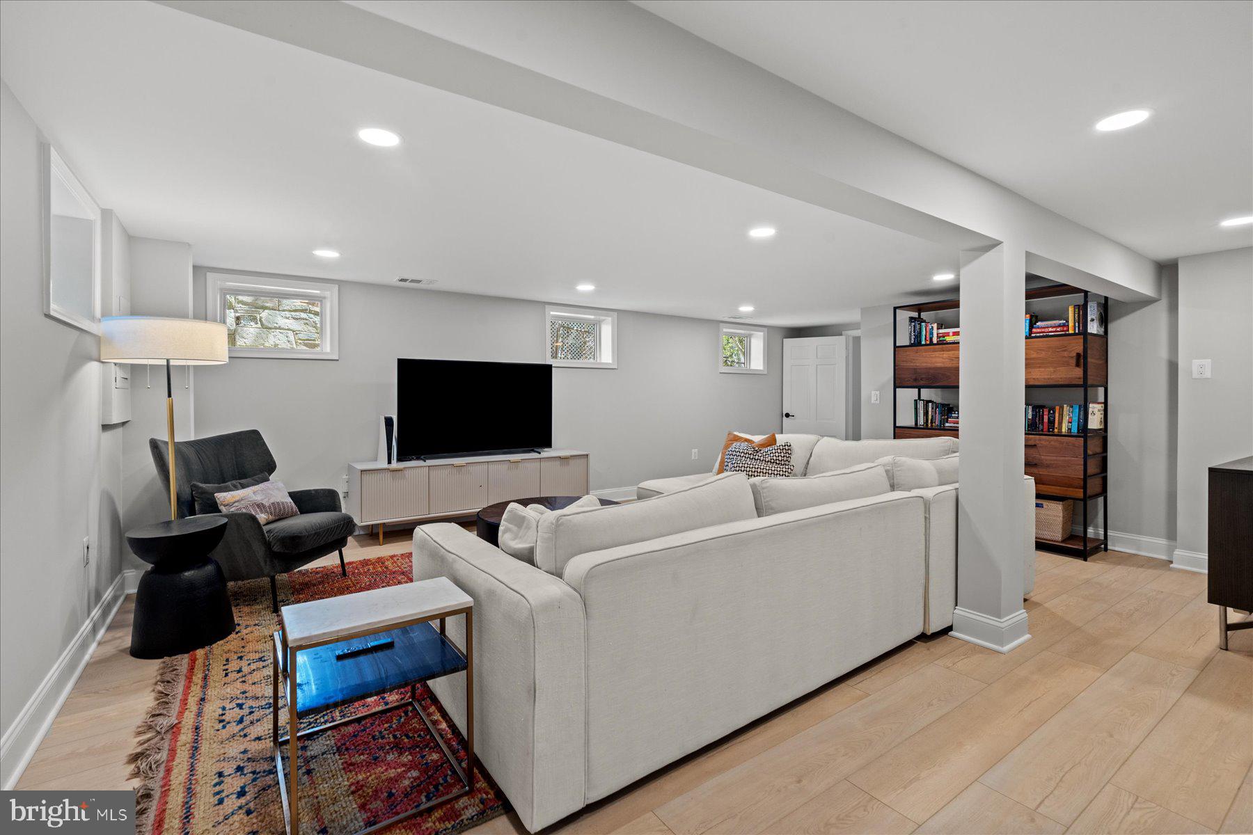 SUMNER - Residential