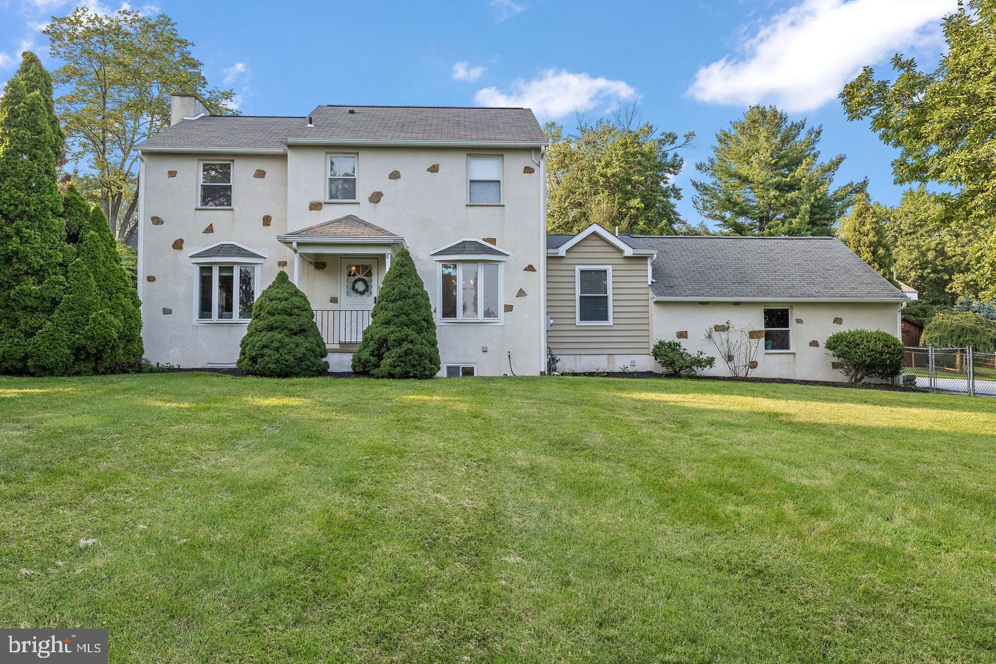 181 E CONESTOGA ROAD