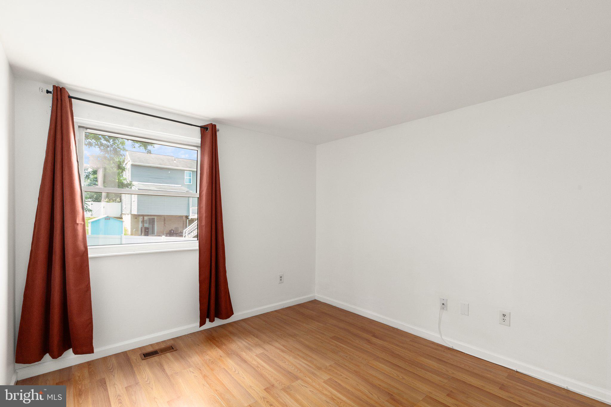 TIMBER GROVE - Residential