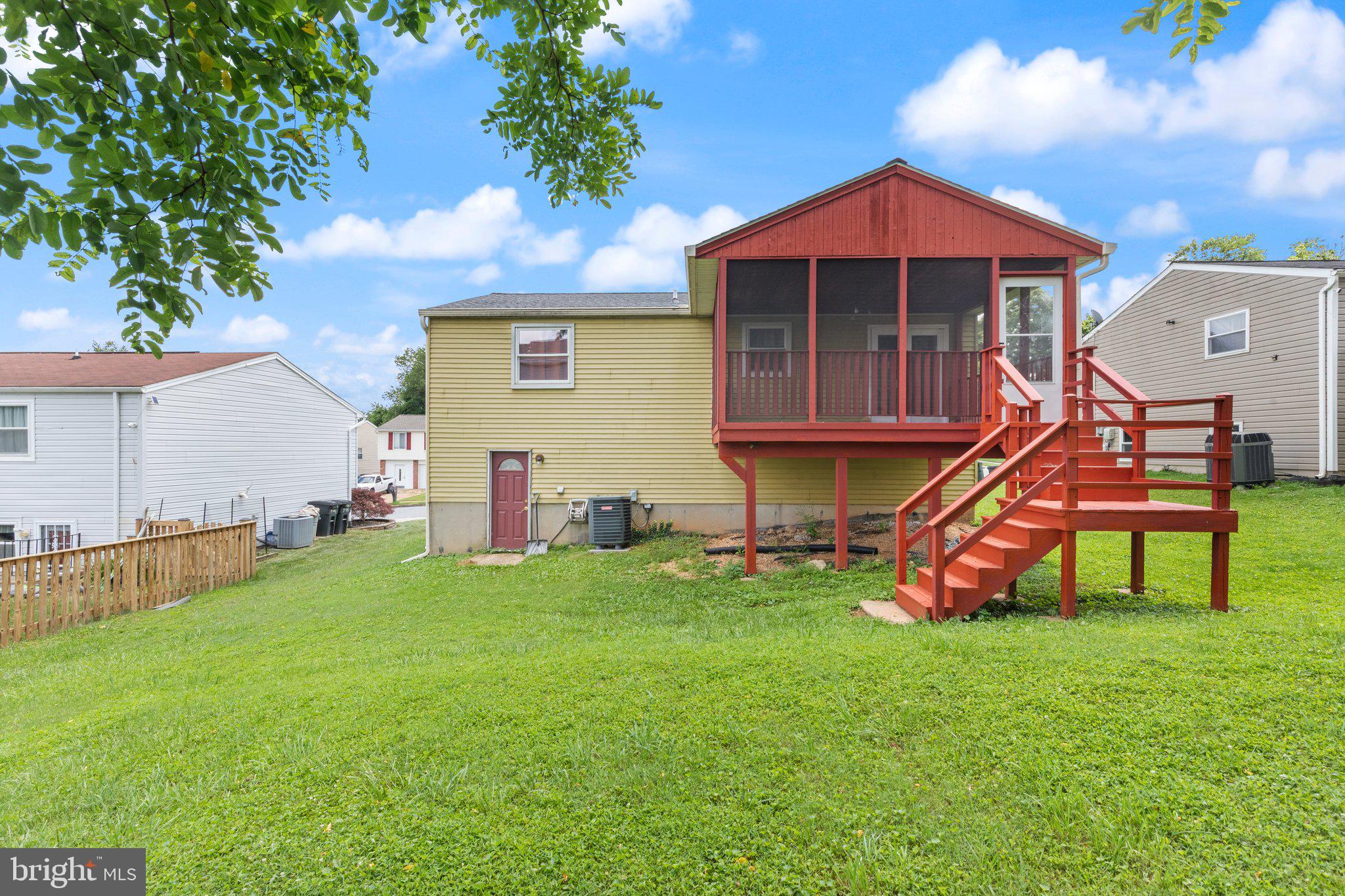 TIMBER GROVE - Residential