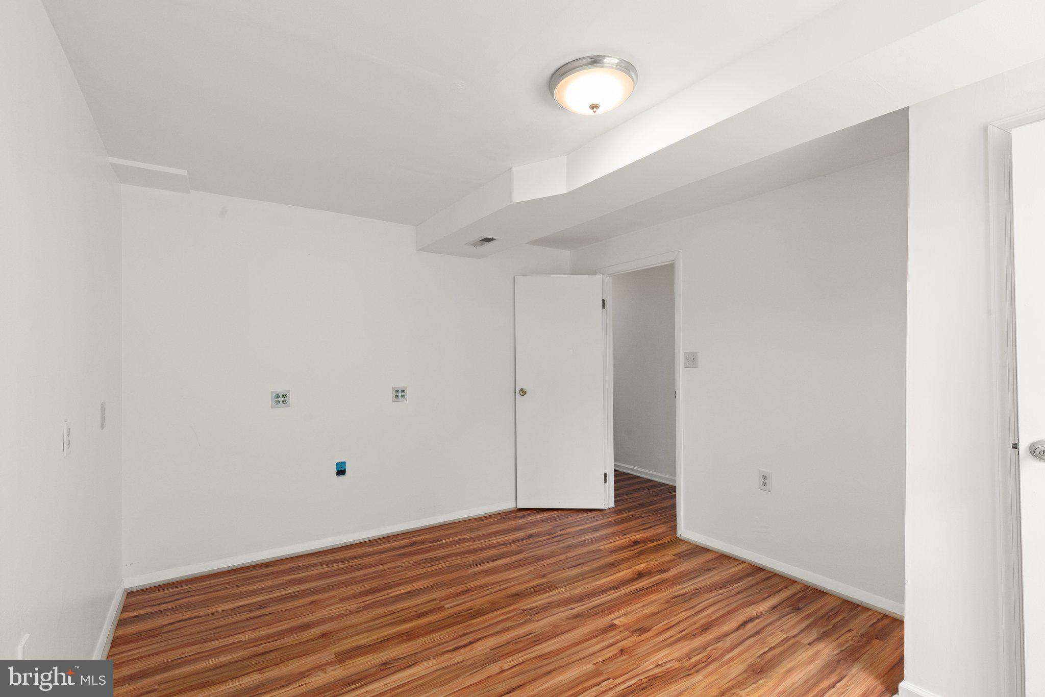 TIMBER GROVE - Residential