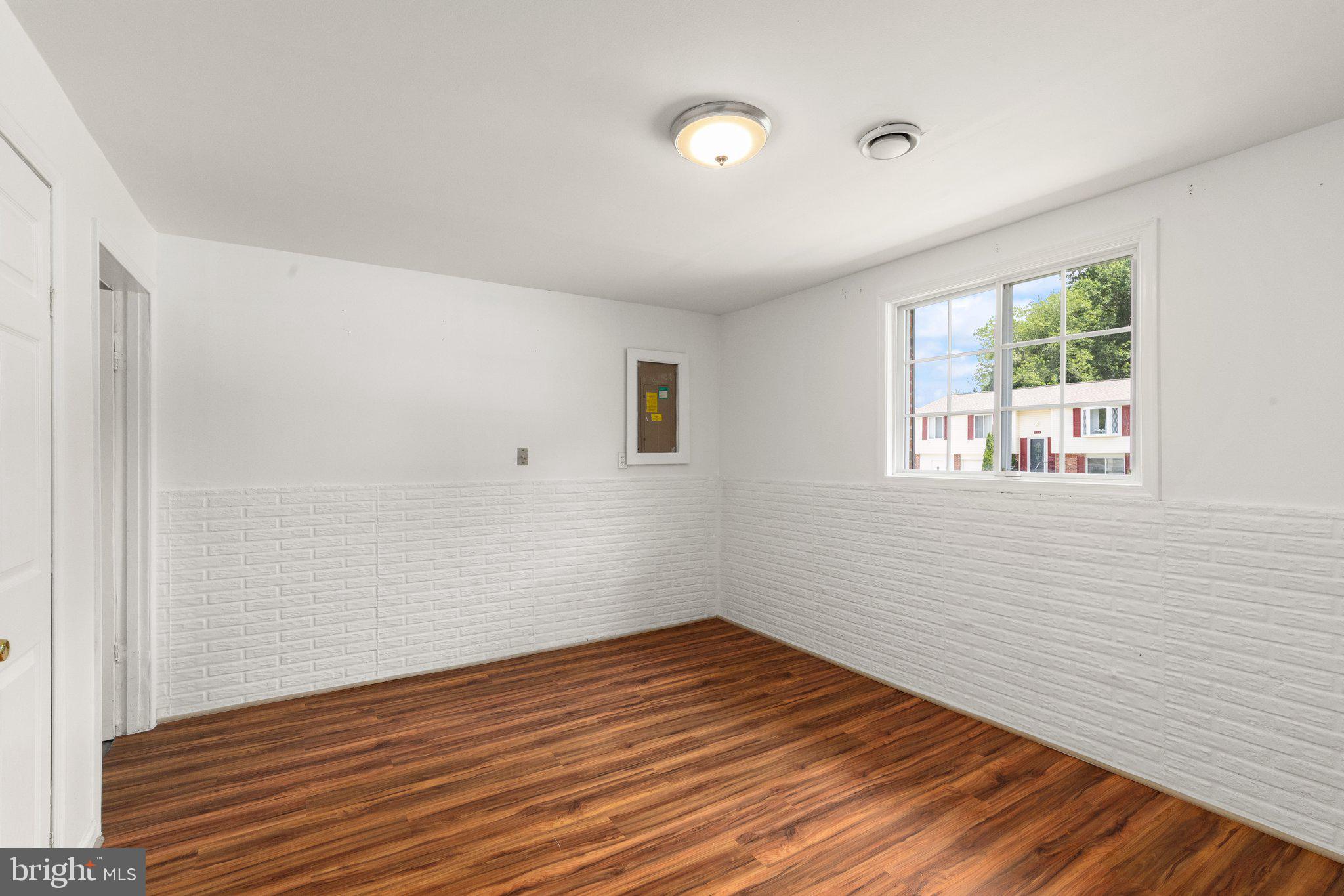 TIMBER GROVE - Residential