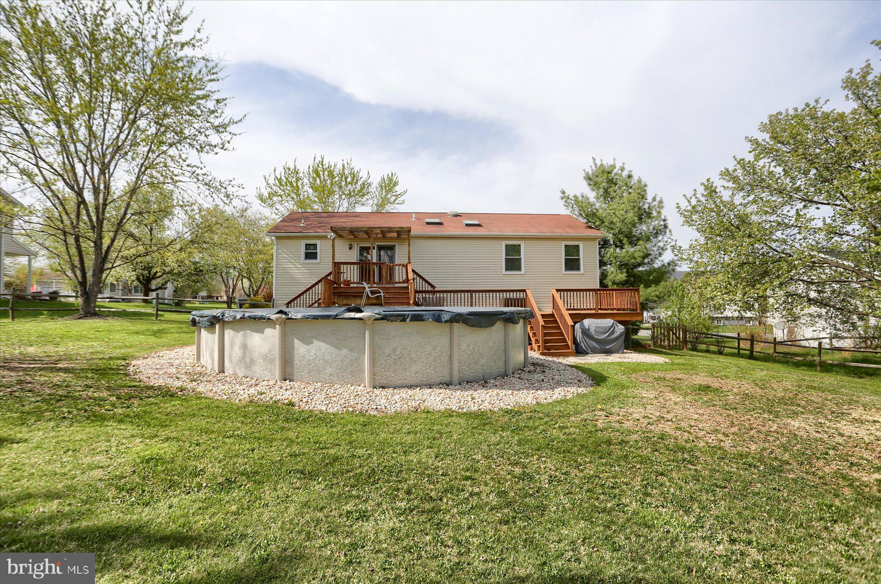 THE MEADOWS - Residential