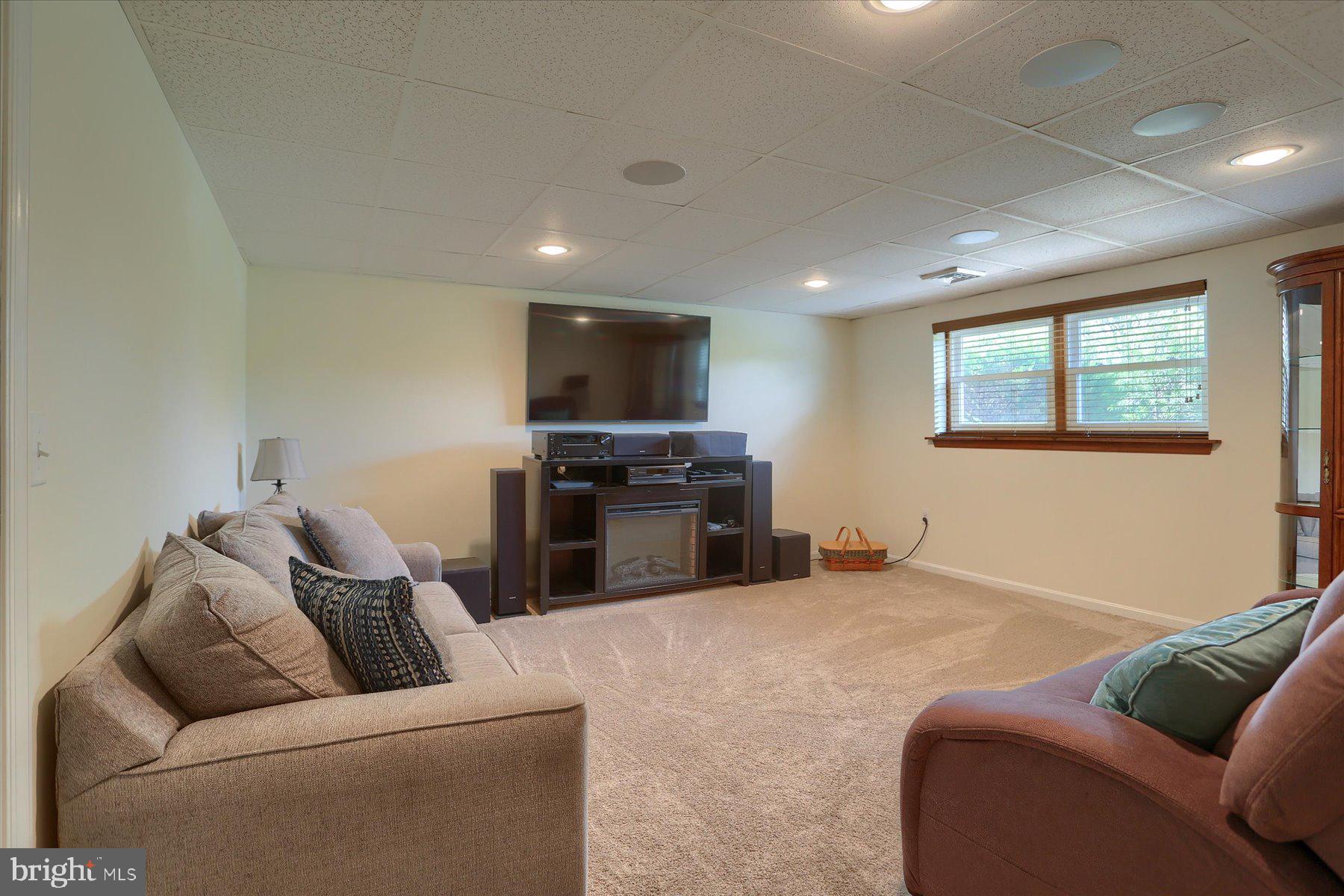 THE MEADOWS - Residential