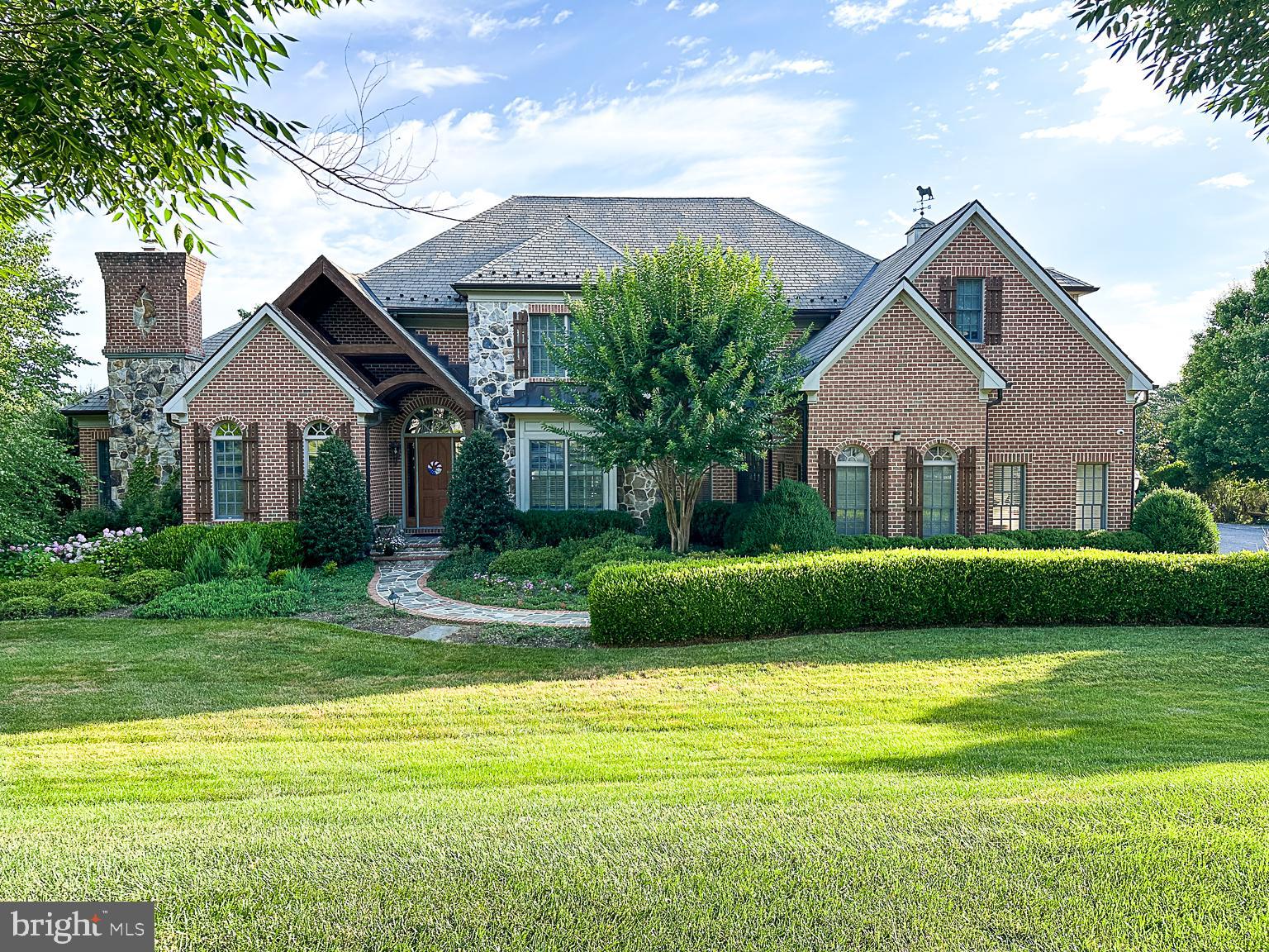 WORTHINGTON GREEN - Residential