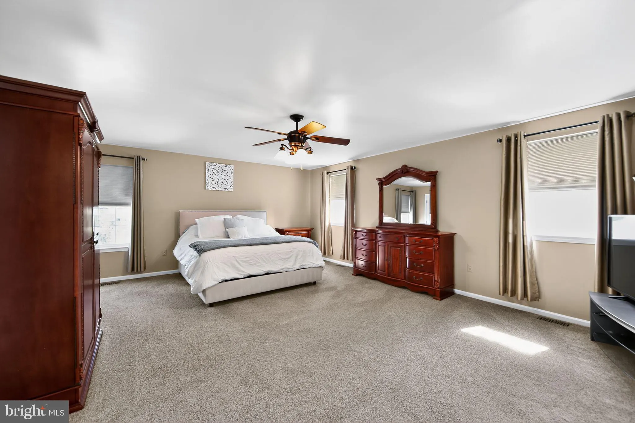 Collegeville, Pennsylvania 19426, United States, 4 Bedrooms Bedrooms, ,3 BathroomsBathrooms,Residential,Contingent,200996