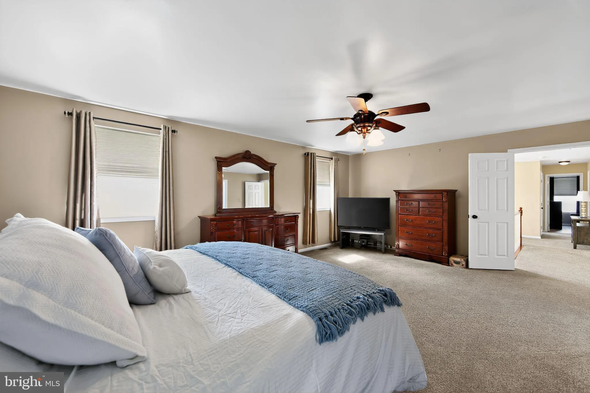 Collegeville, Pennsylvania 19426, United States, 4 Bedrooms Bedrooms, ,3 BathroomsBathrooms,Residential,Contingent,200996