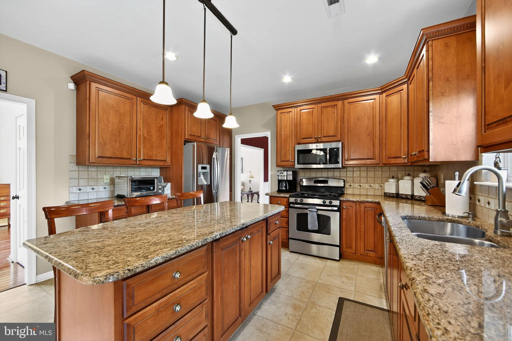 Collegeville, Pennsylvania 19426, United States, 4 Bedrooms Bedrooms, ,3 BathroomsBathrooms,Residential,Contingent,200996