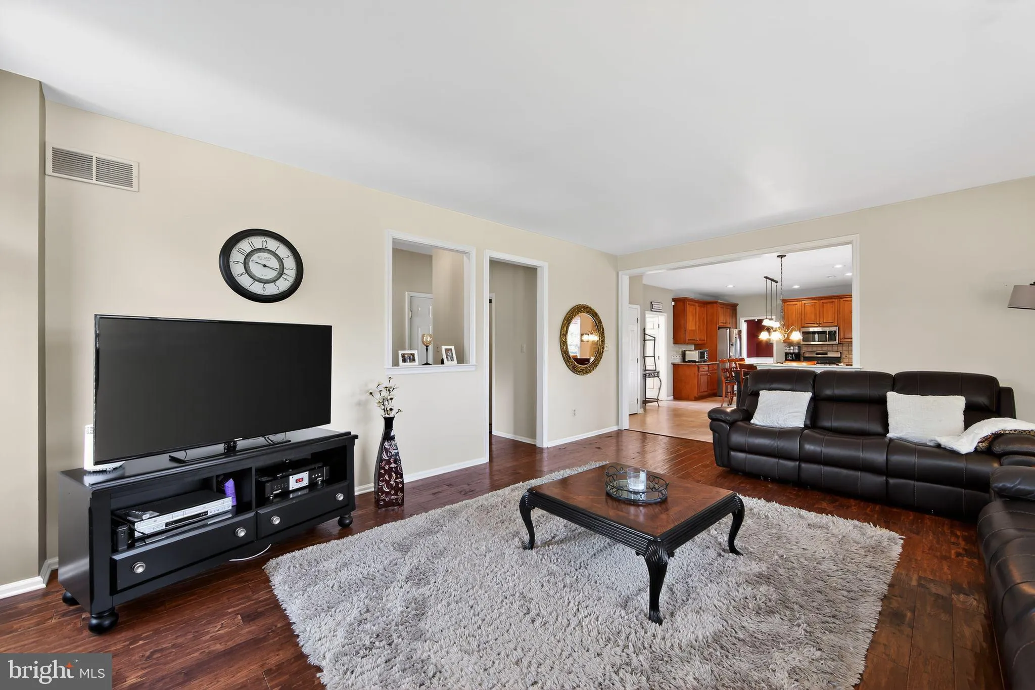 Collegeville, Pennsylvania 19426, United States, 4 Bedrooms Bedrooms, ,3 BathroomsBathrooms,Residential,Contingent,200996