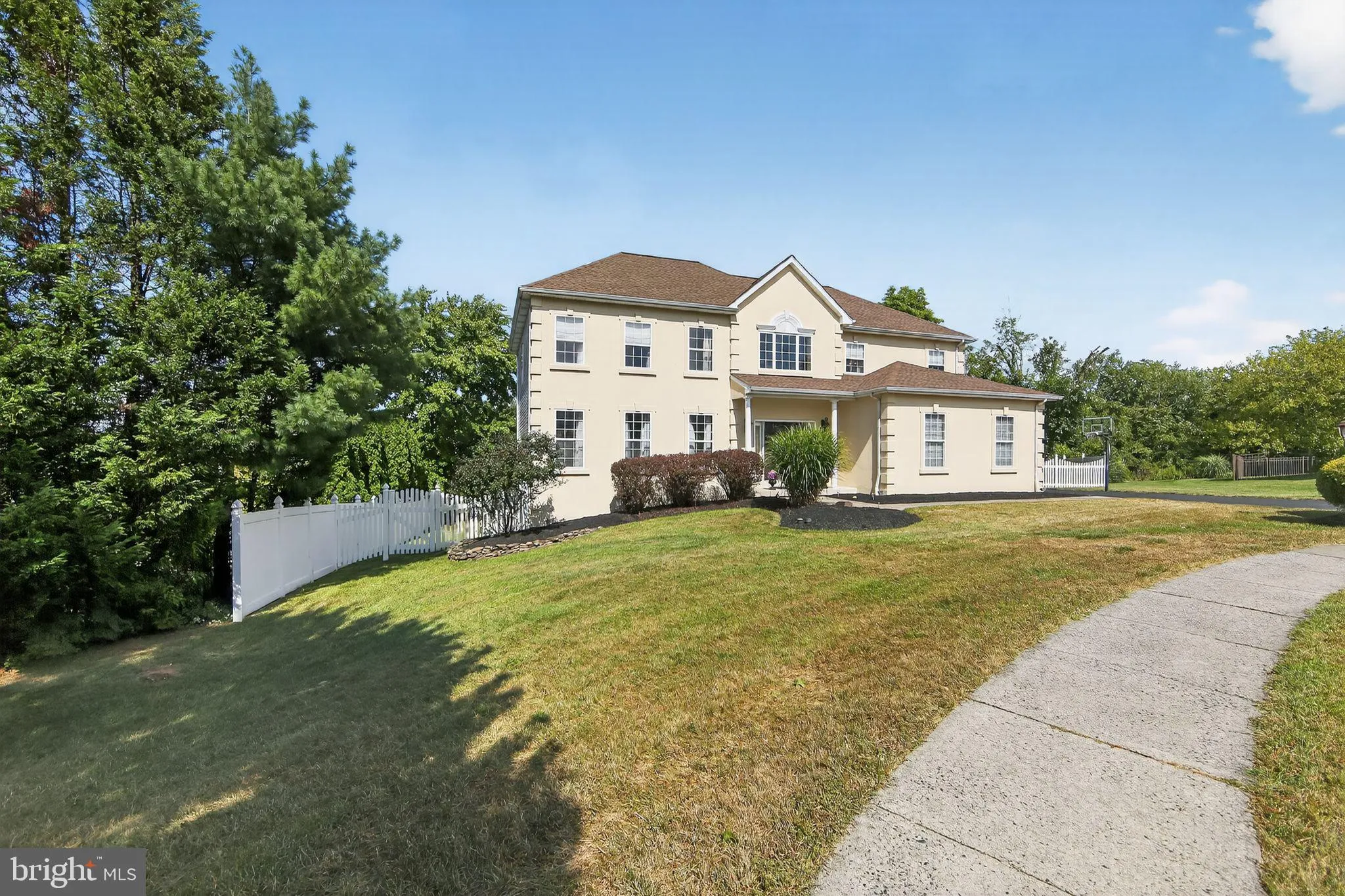 Collegeville, Pennsylvania 19426, United States, 4 Bedrooms Bedrooms, ,3 BathroomsBathrooms,Residential,Contingent,200996