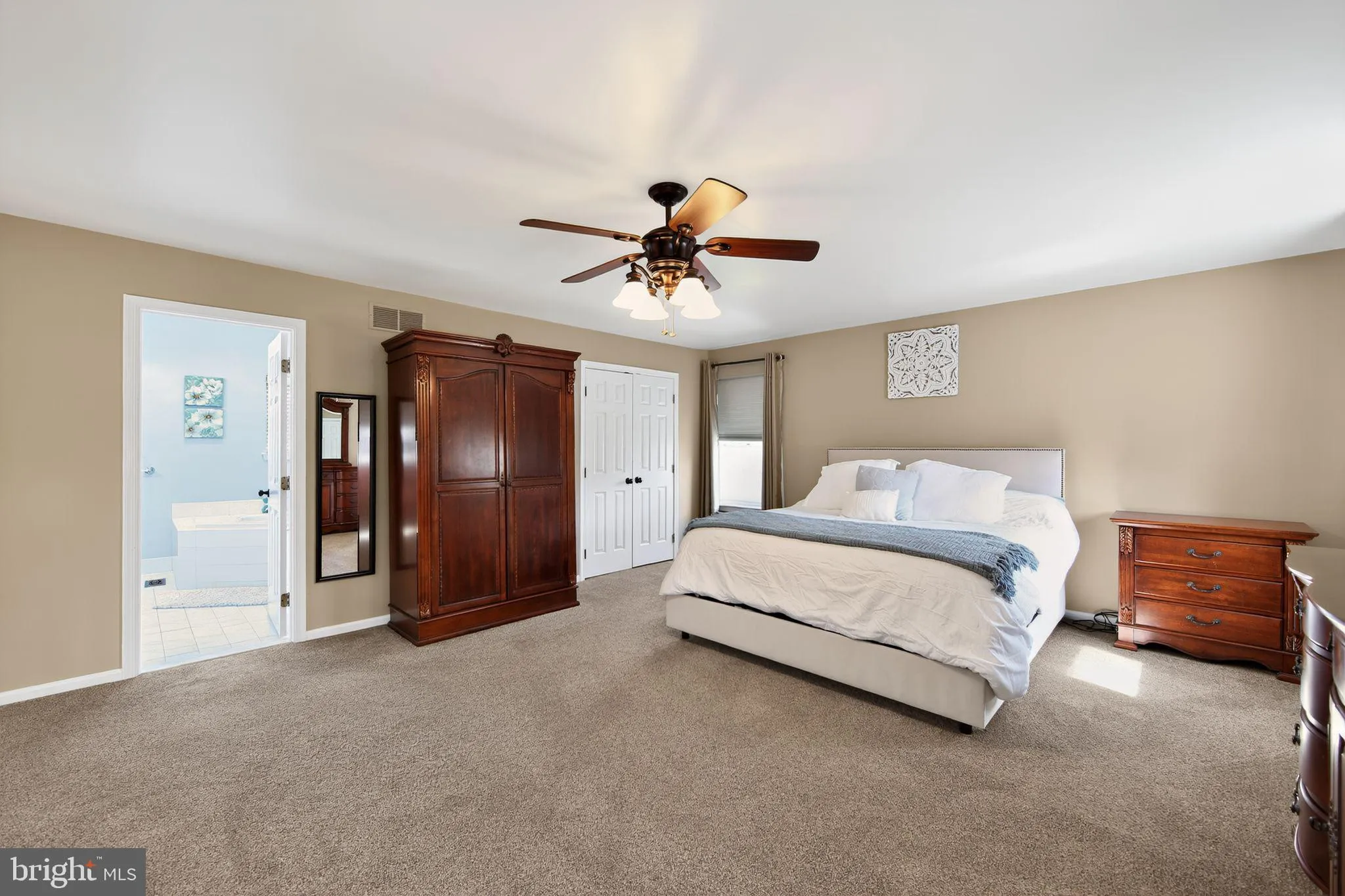 Collegeville, Pennsylvania 19426, United States, 4 Bedrooms Bedrooms, ,3 BathroomsBathrooms,Residential,Contingent,200996