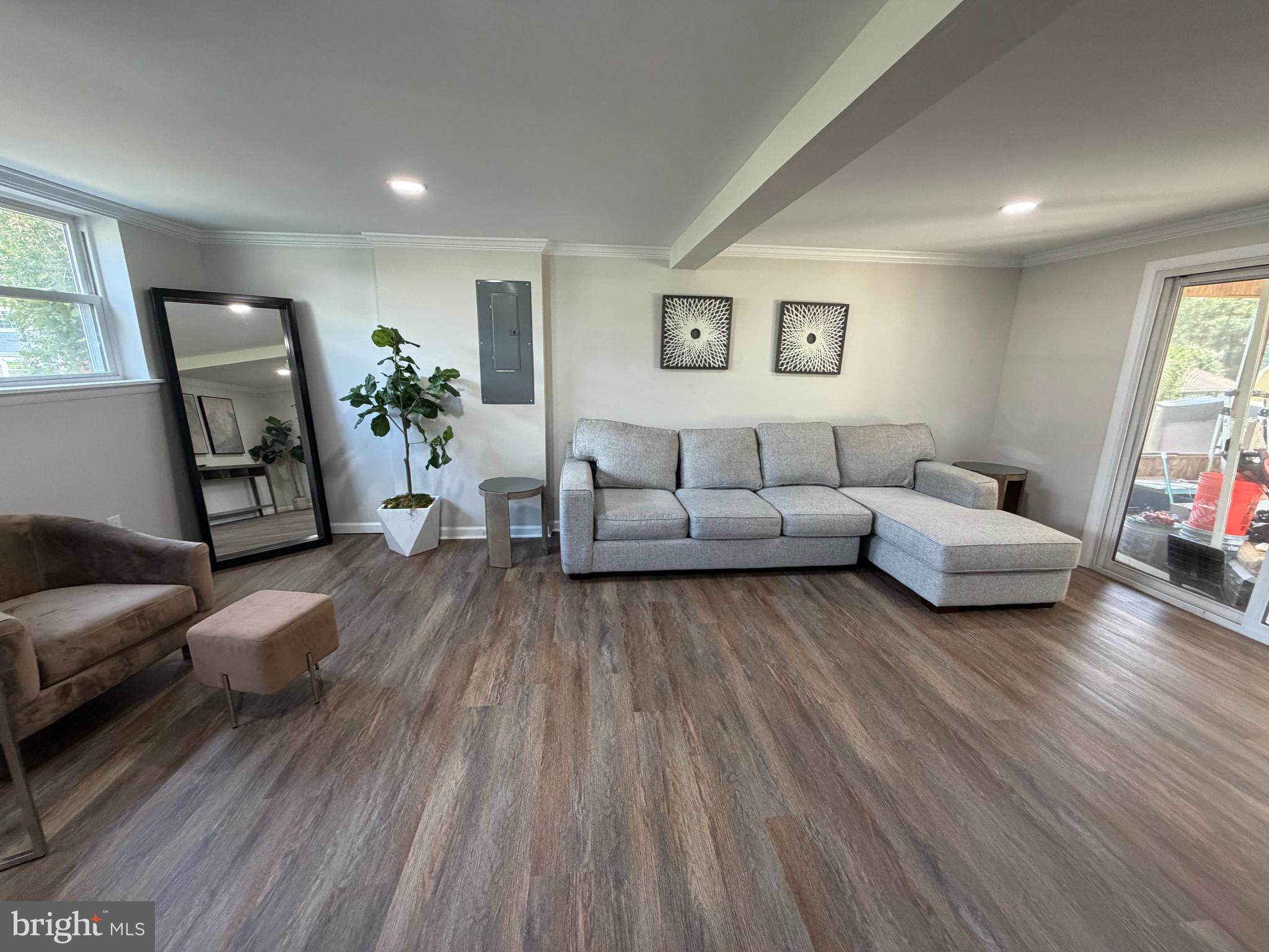 4401 KENTMORE DRIVE