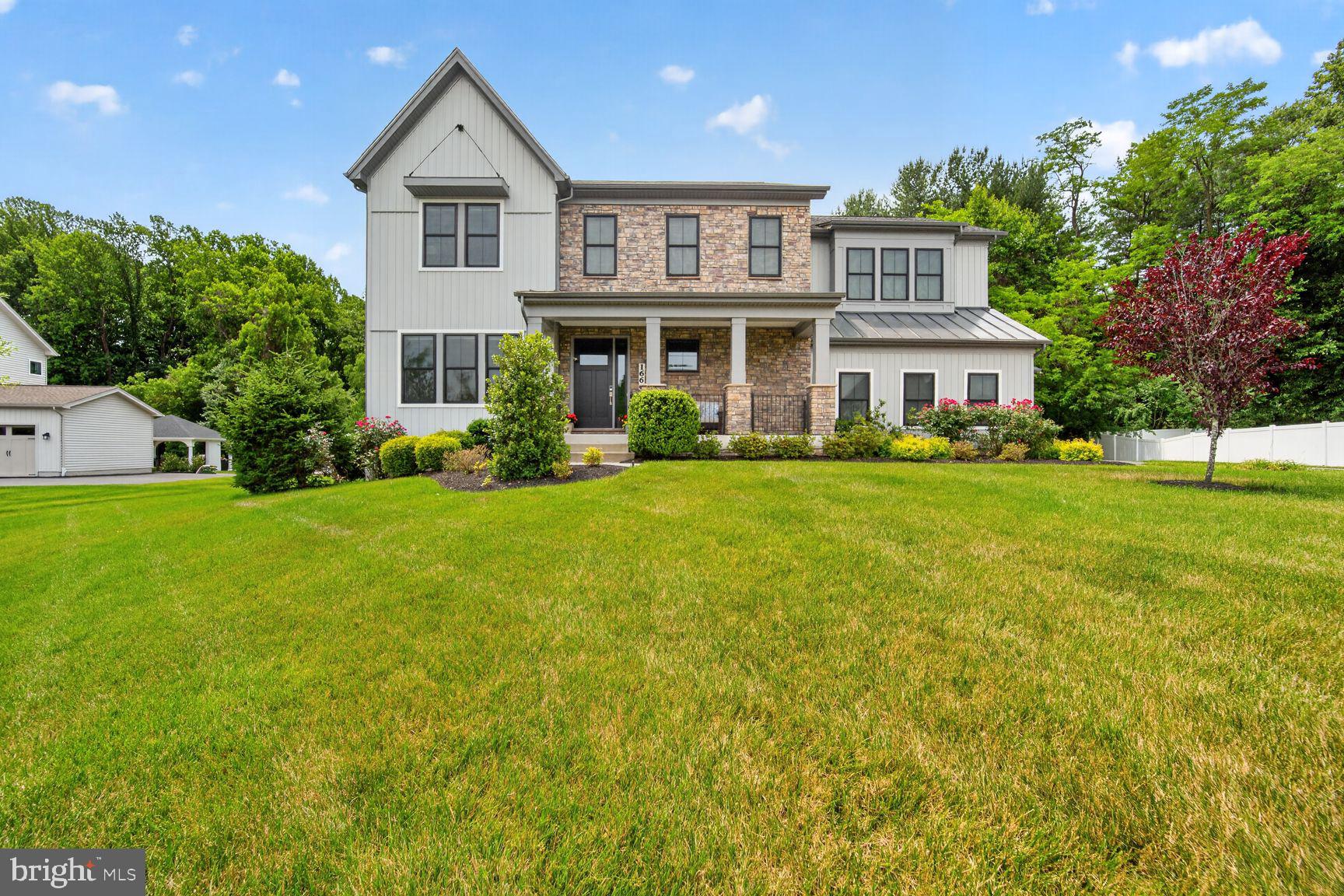 1660 GRAND MEADOW DRIVE