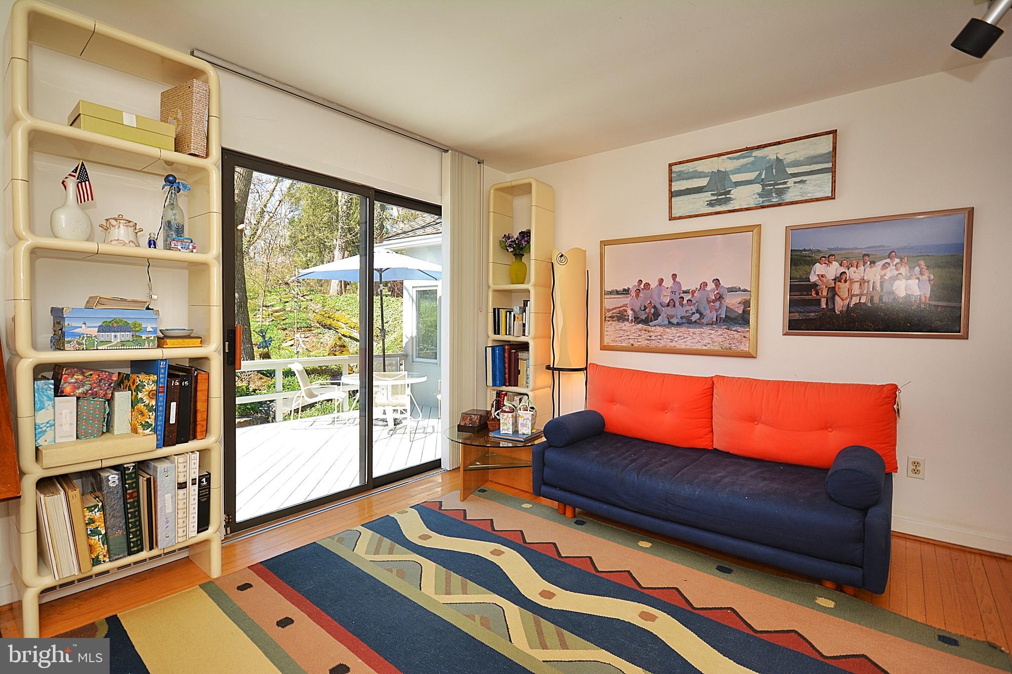 PARKSIDE COURTS - Residential