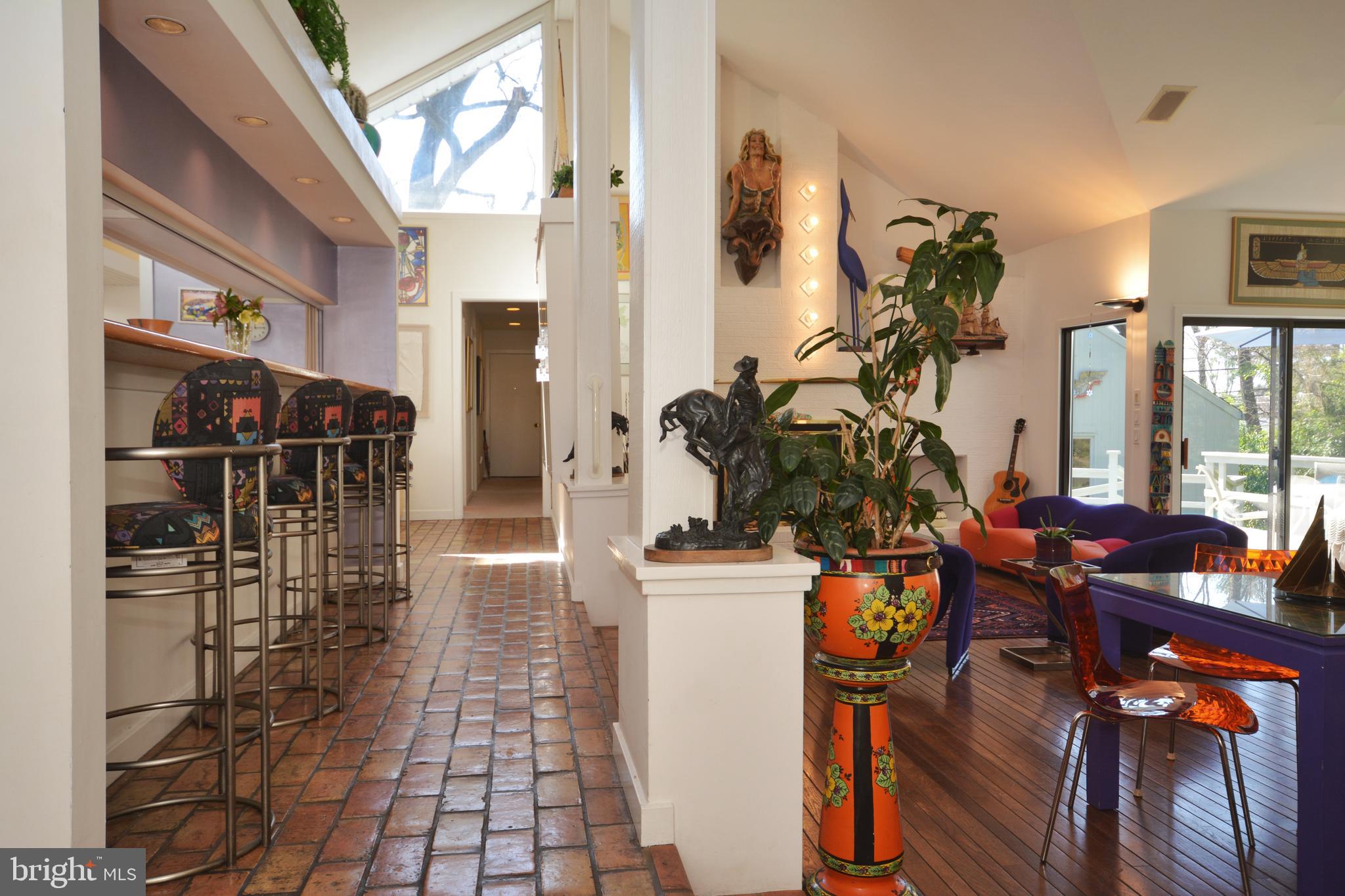 PARKSIDE COURTS - Residential