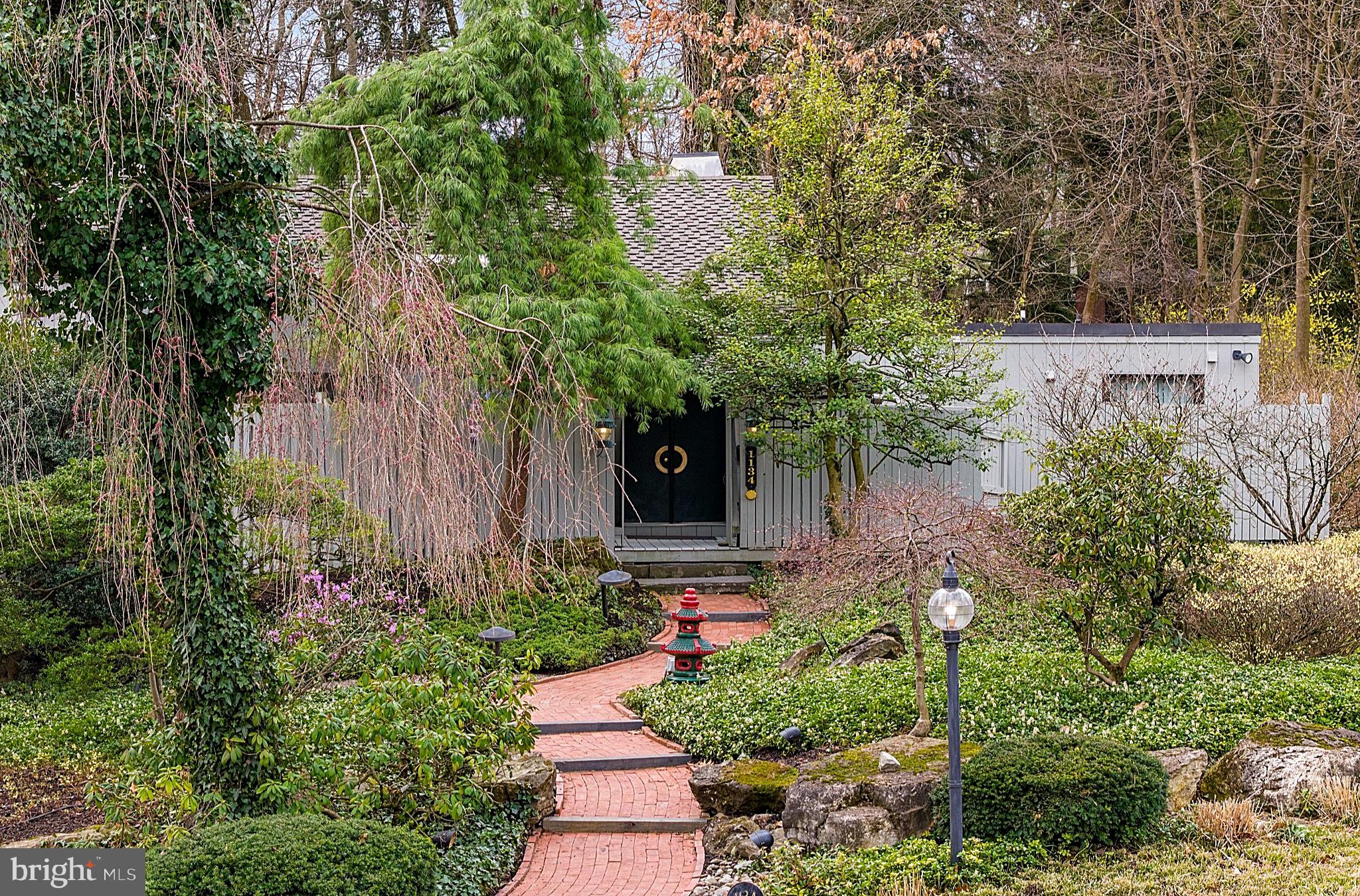 PARKSIDE COURTS - Residential