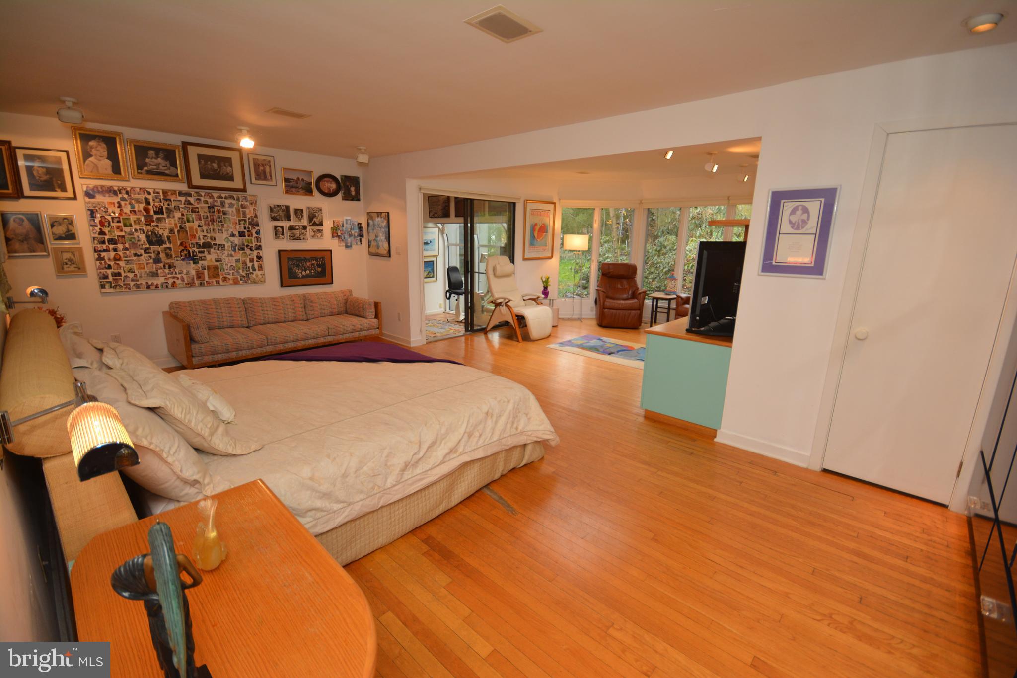 PARKSIDE COURTS - Residential