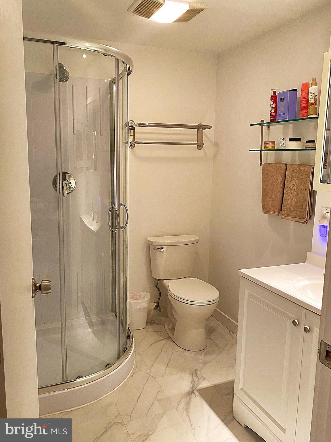 PARKSIDE COURTS - Residential