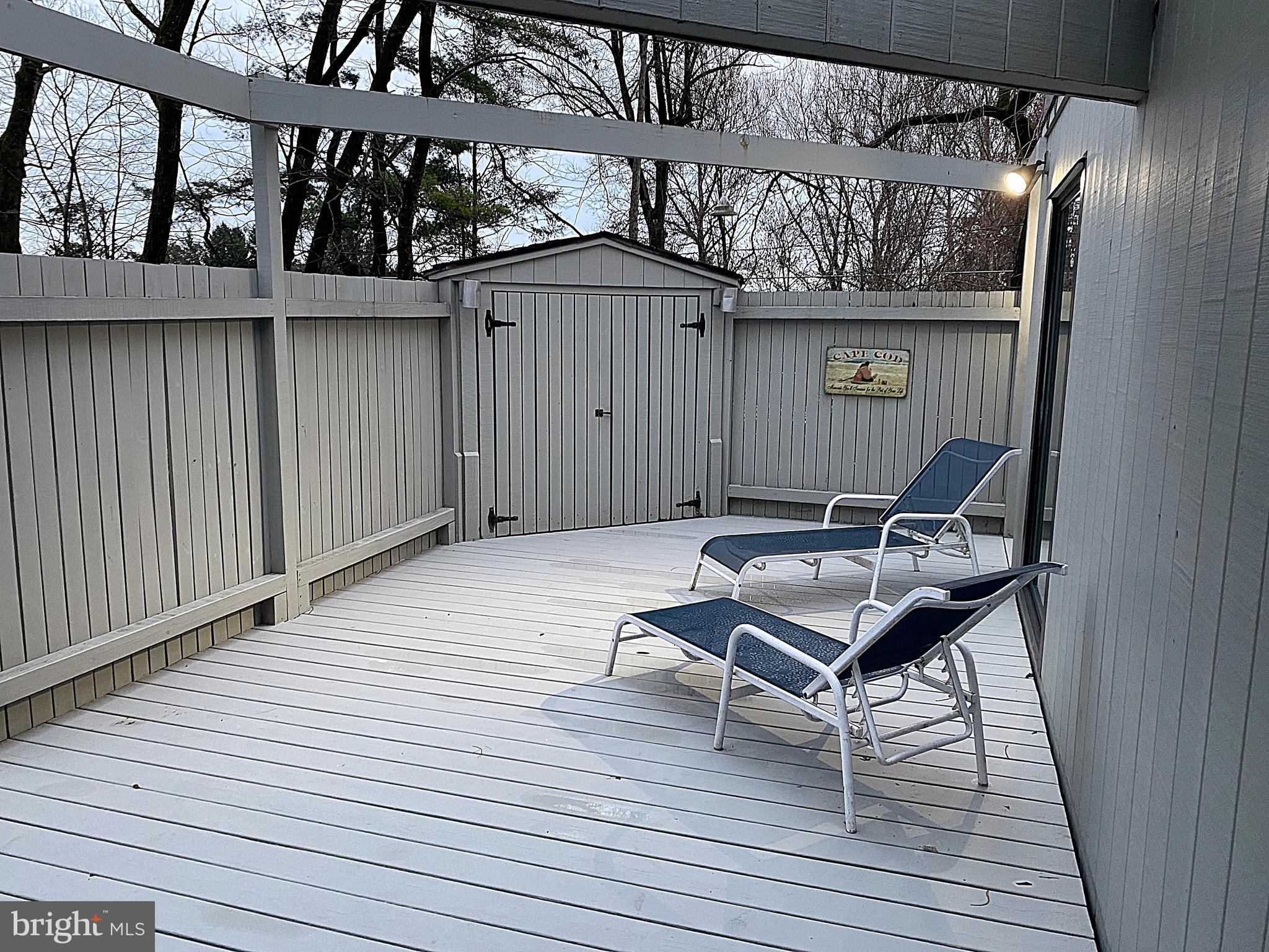 PARKSIDE COURTS - Residential