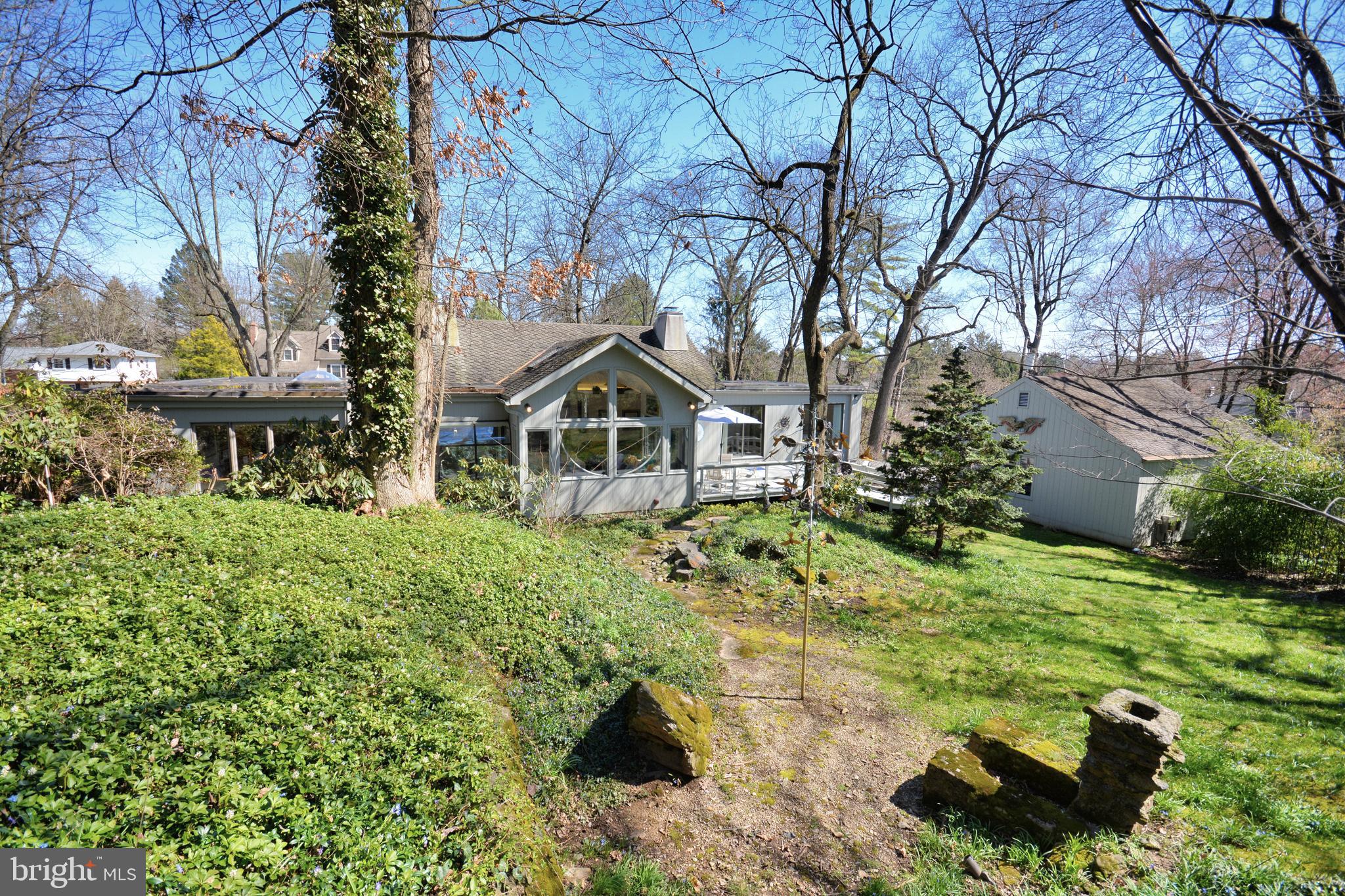 PARKSIDE COURTS - Residential