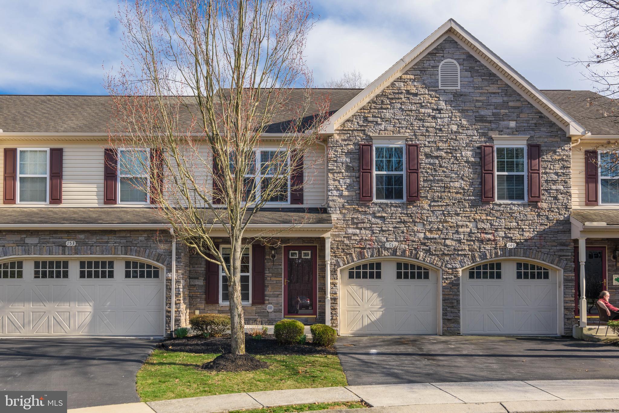 PINE VIEW - Residential