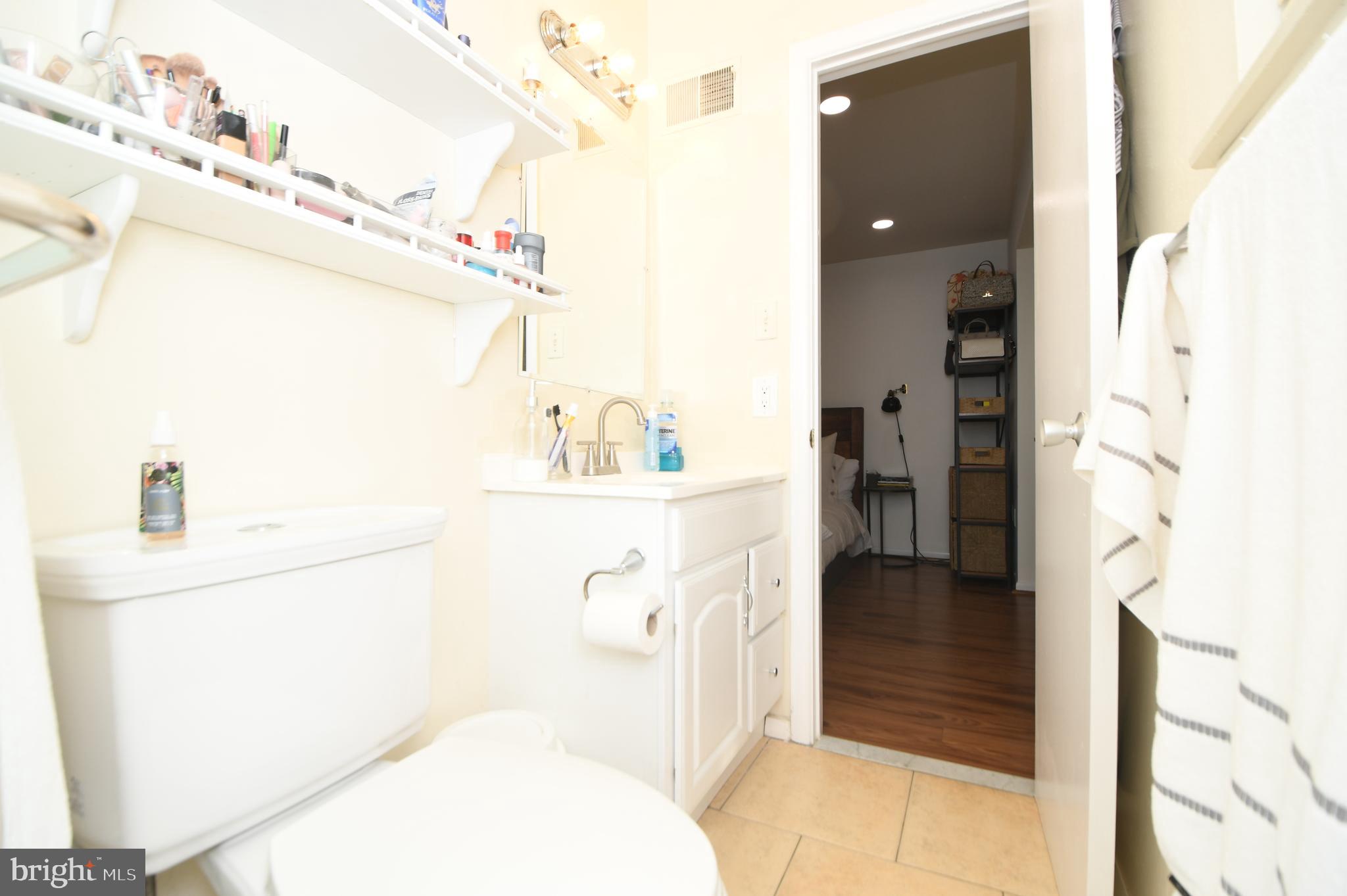 REDLAND STATION TH - Residential Lease