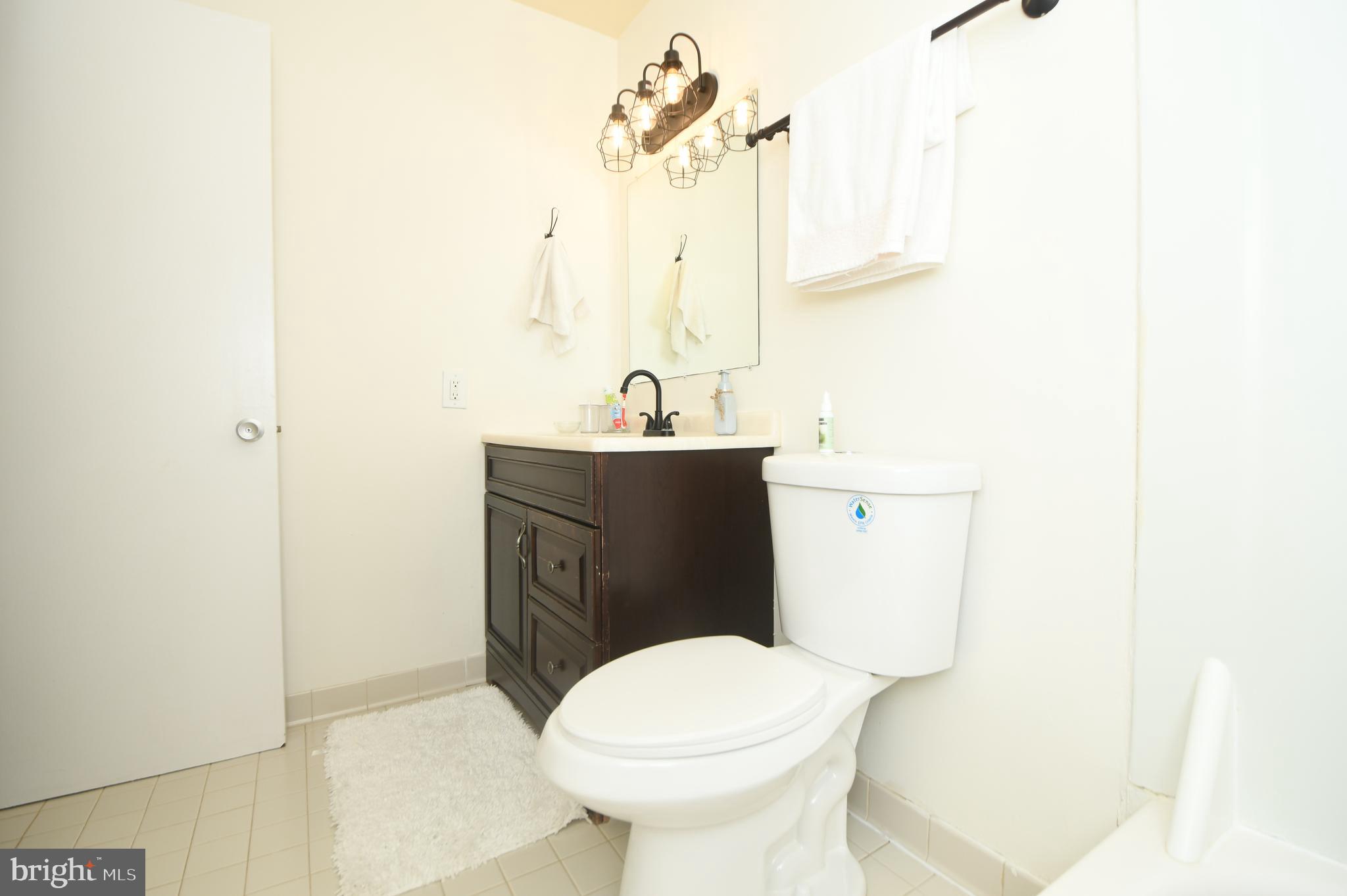 REDLAND STATION TH - Residential Lease