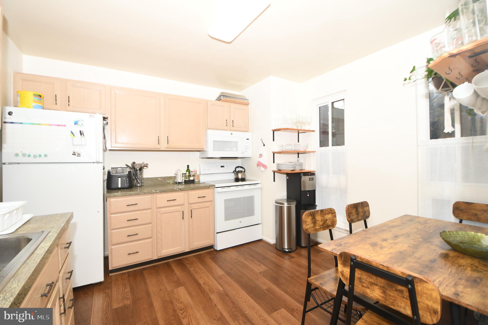 REDLAND STATION TH - Residential Lease