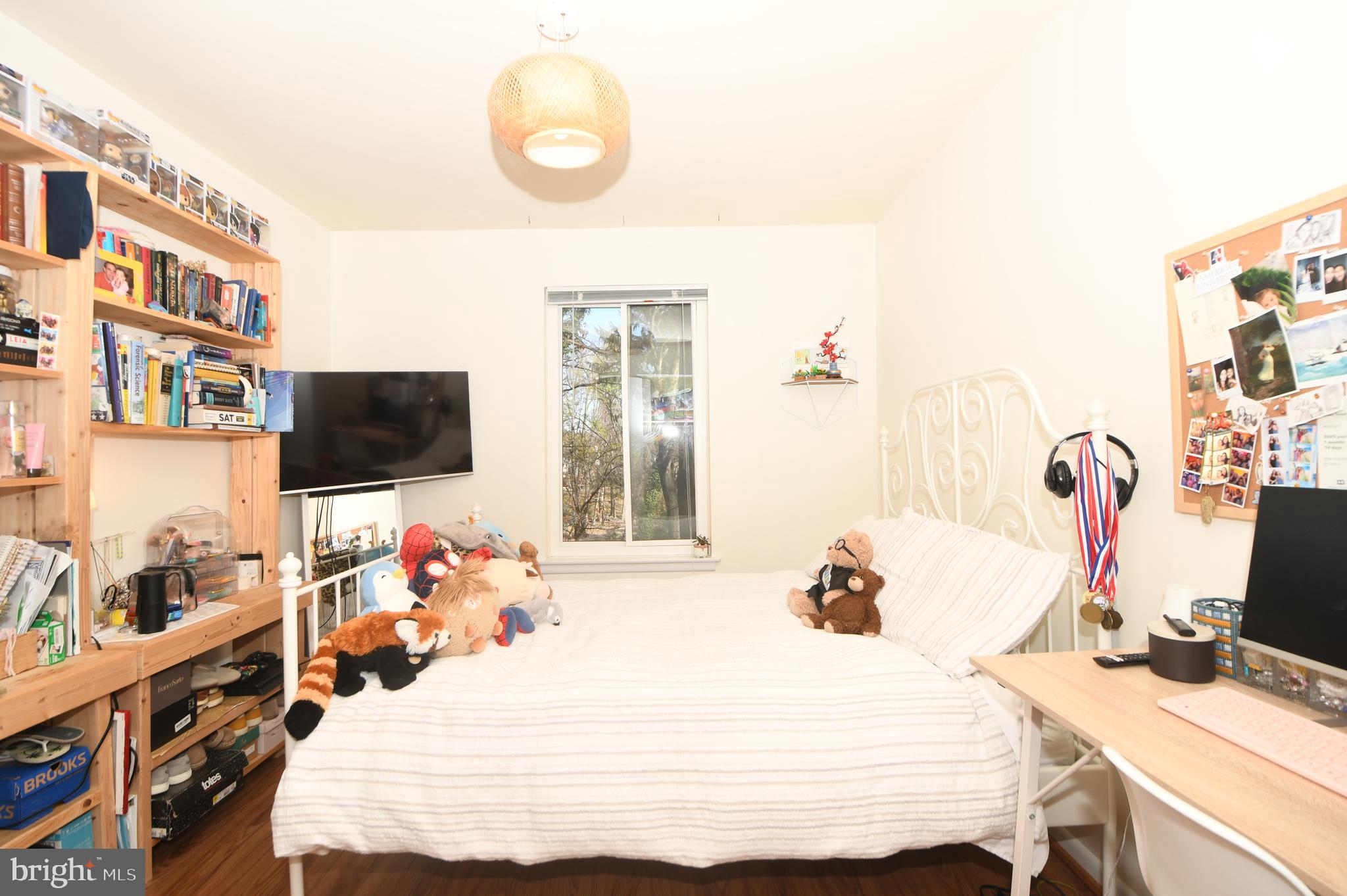 REDLAND STATION TH - Residential Lease