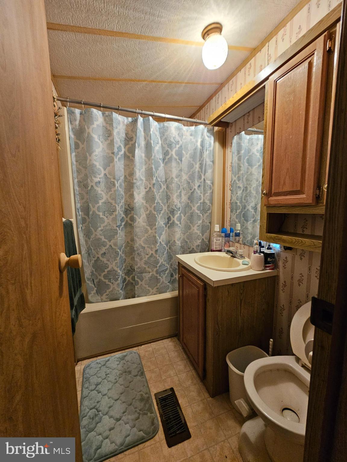 INDIAN ACRES - Residential